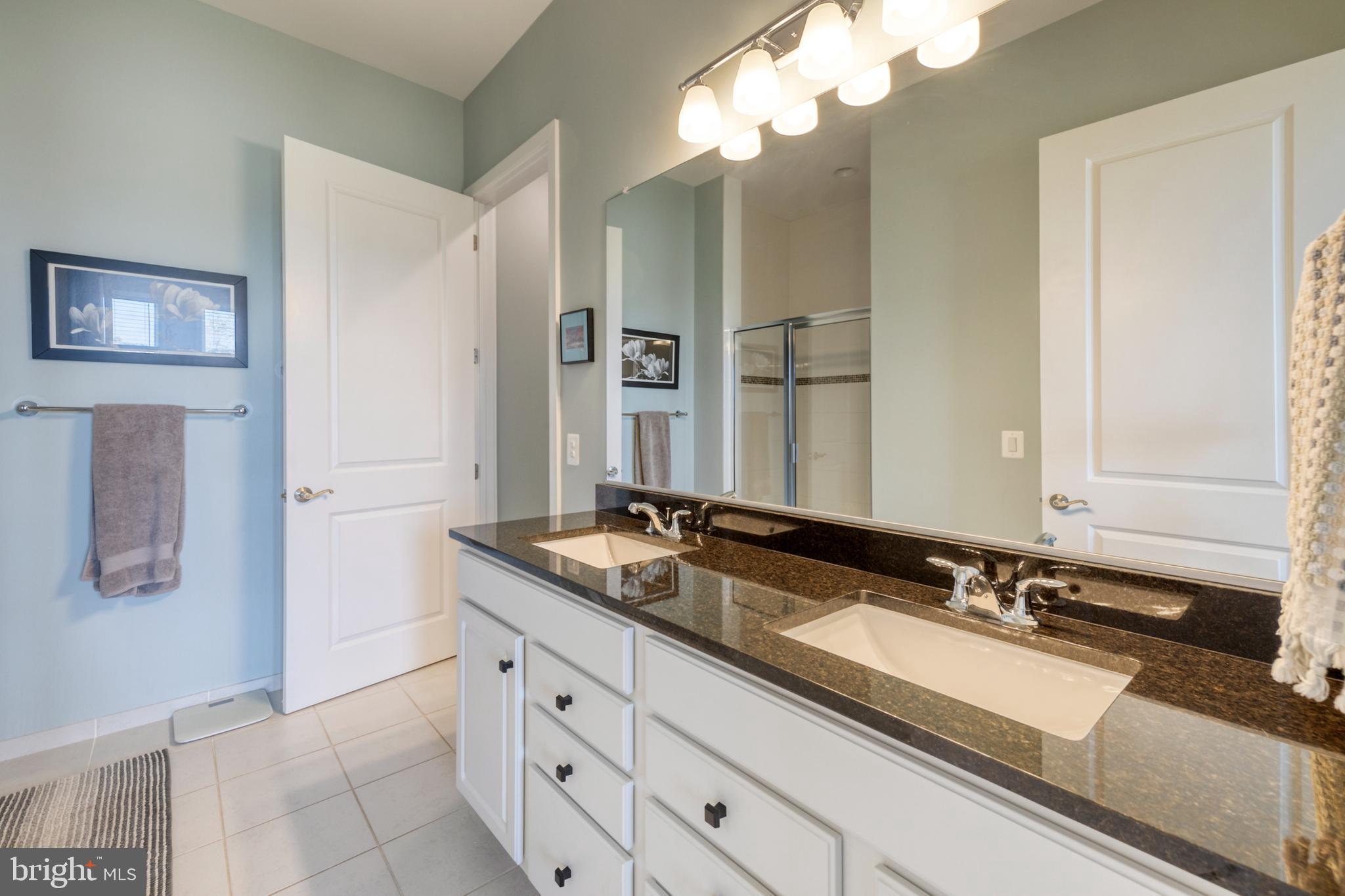 42858 Beaver Crossing SQUARE