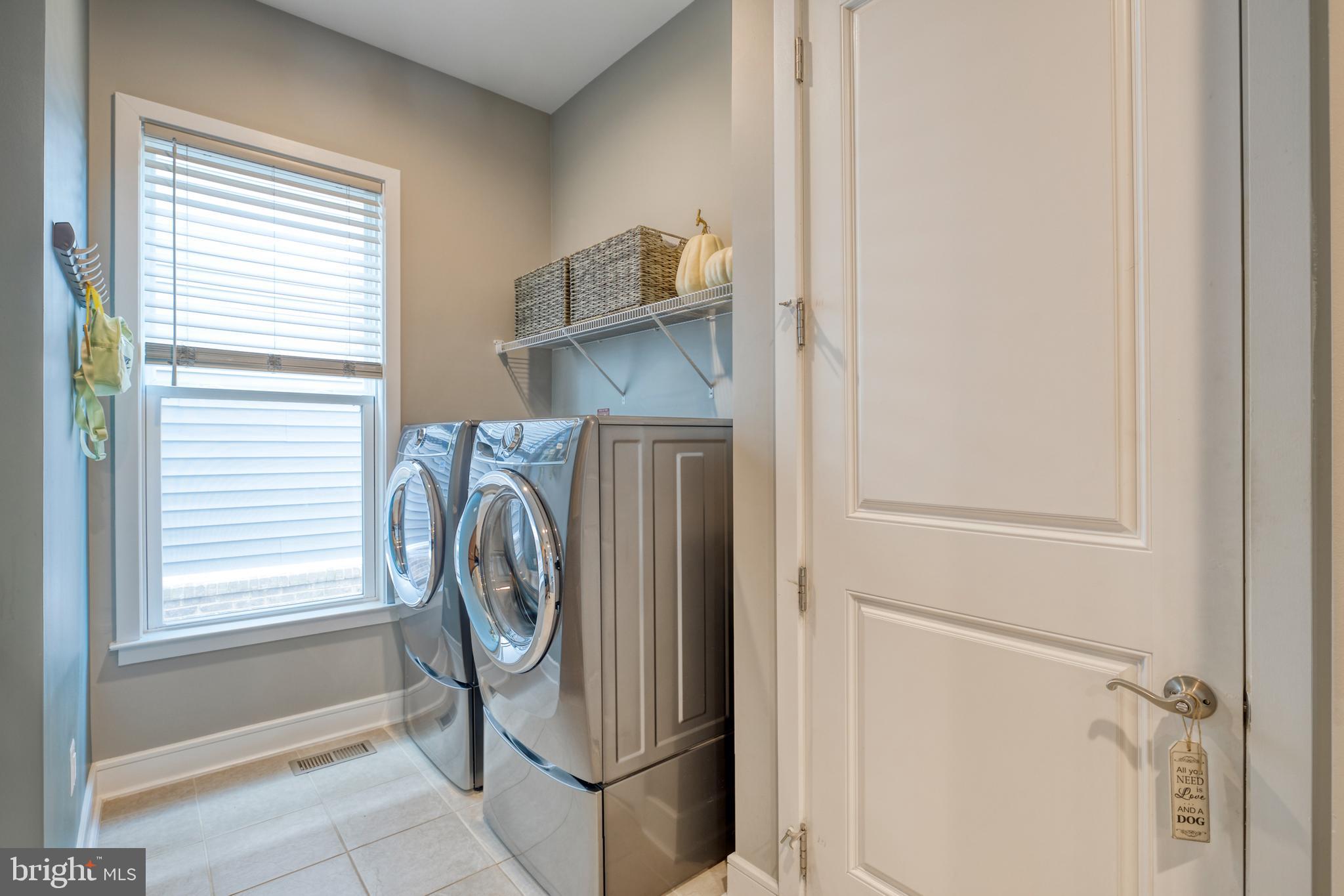 42858 Beaver Crossing SQUARE