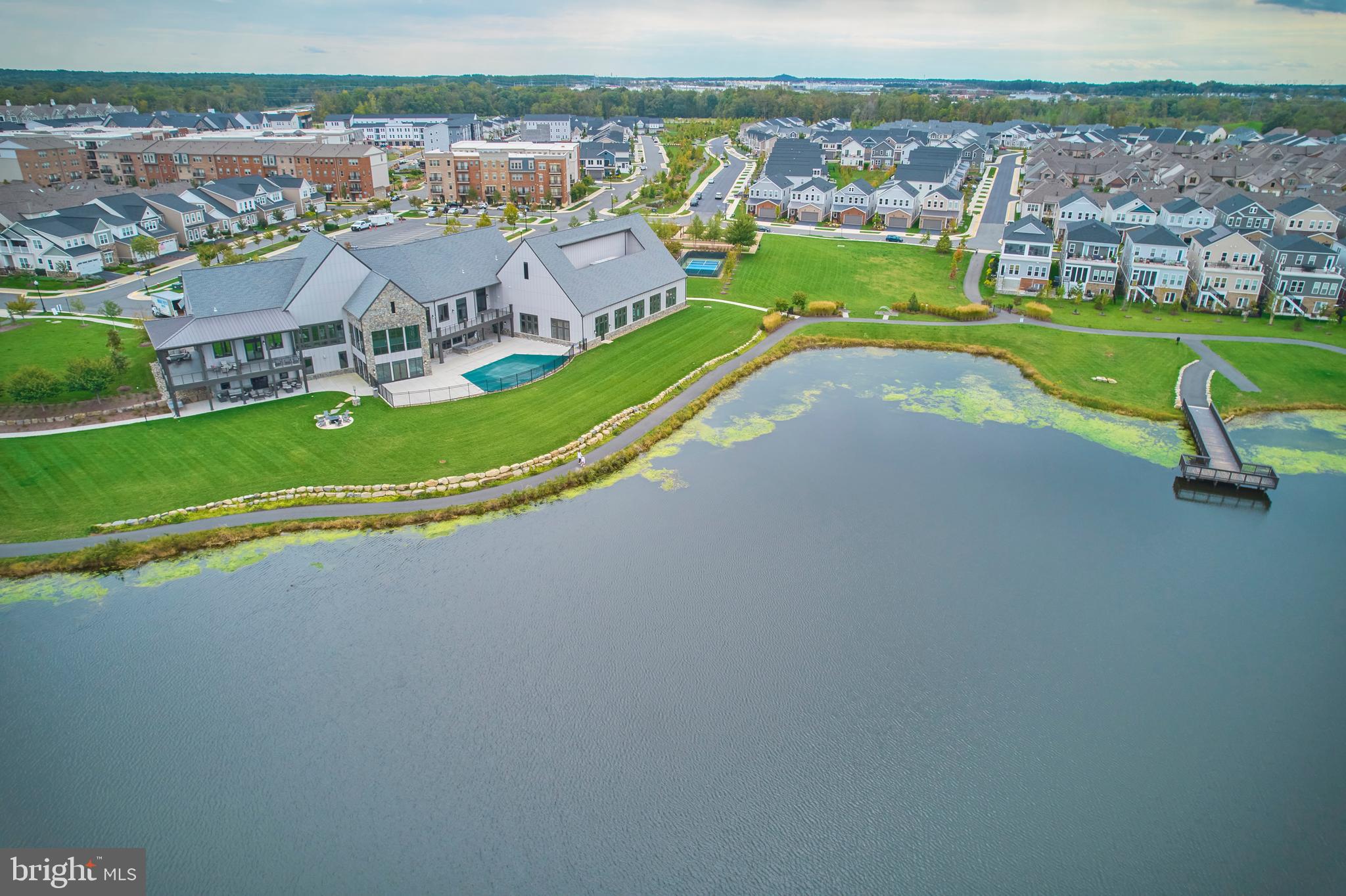 42858 Beaver Crossing SQUARE