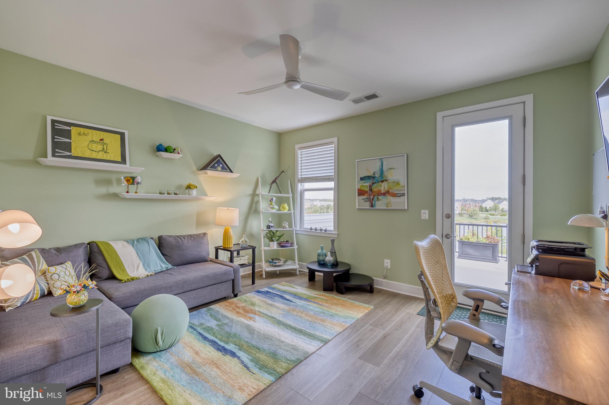 42858 Beaver Crossing SQUARE