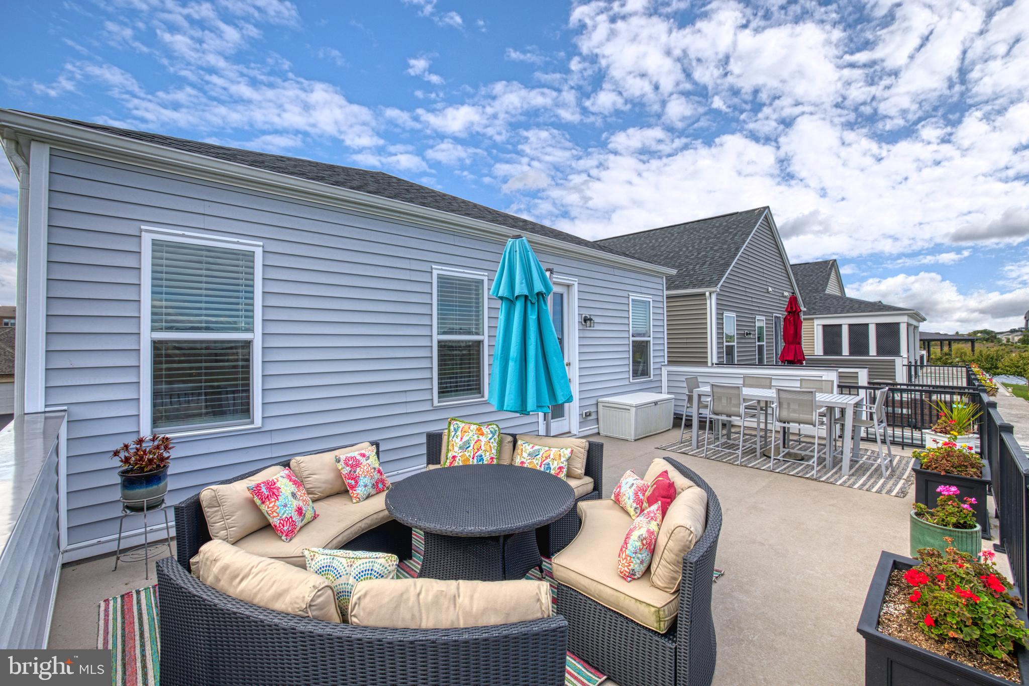 42858 Beaver Crossing SQUARE