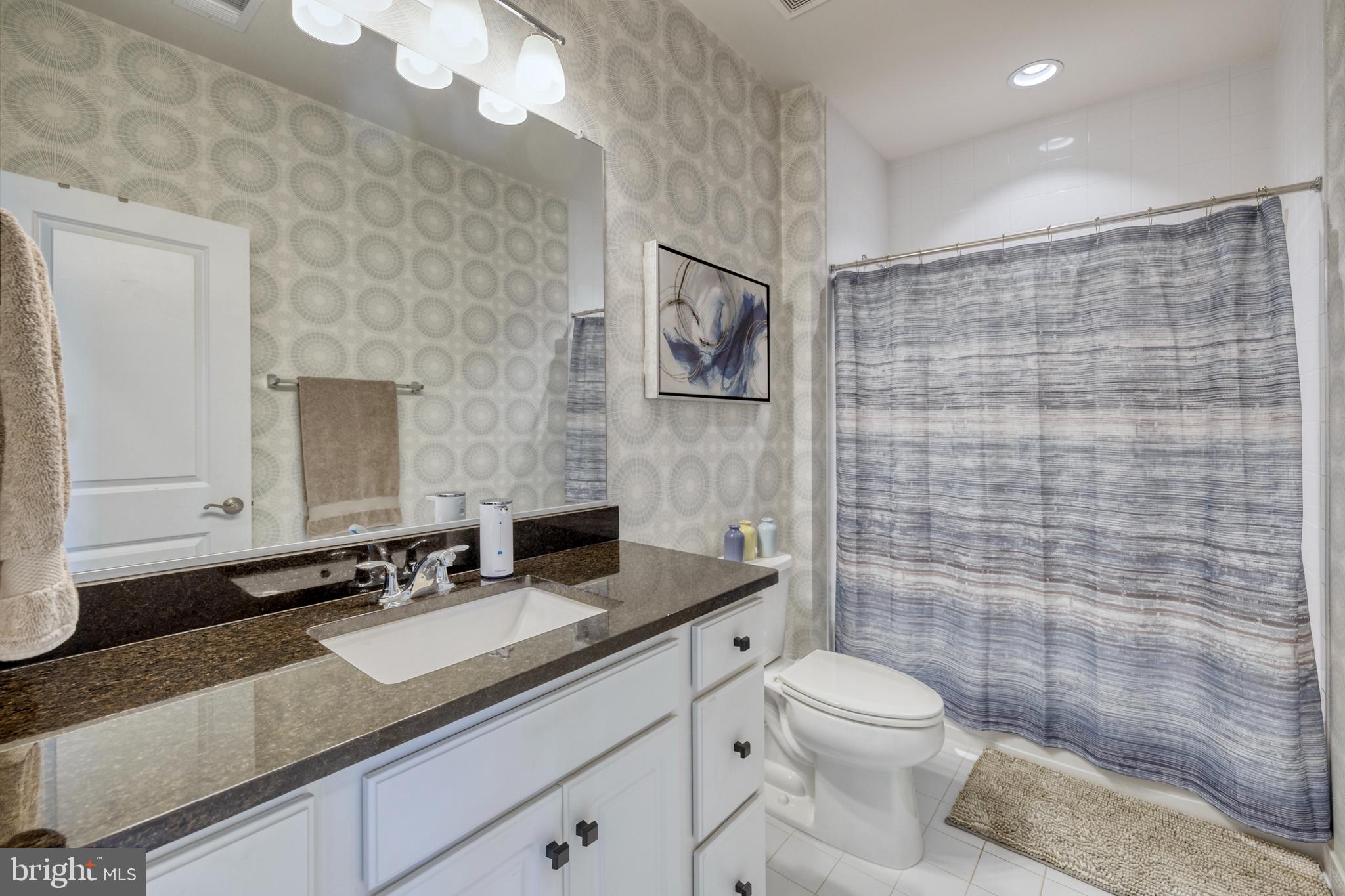 42858 Beaver Crossing SQUARE