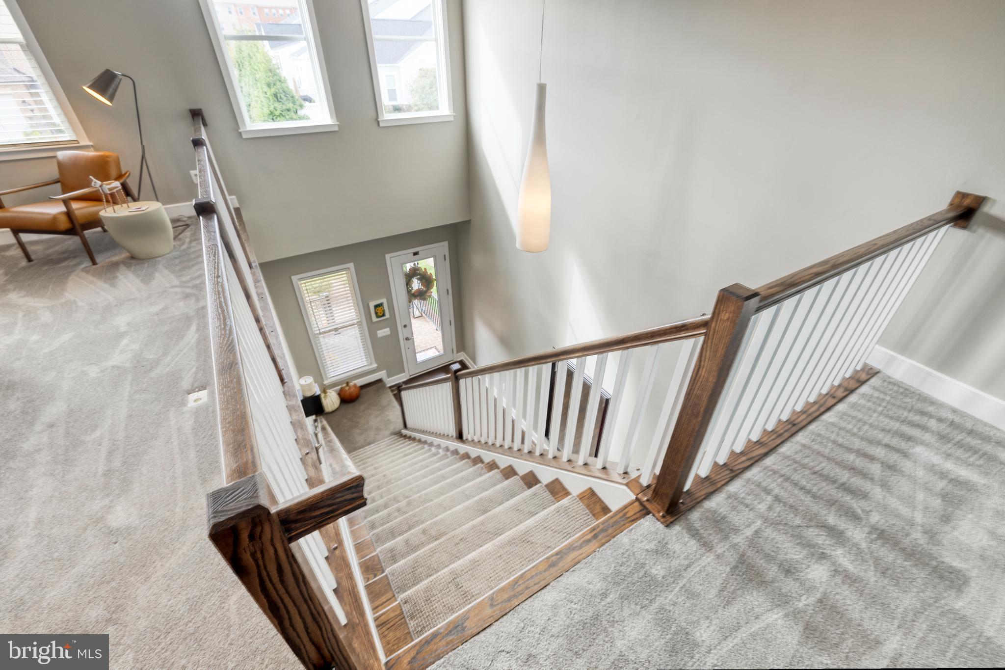 42858 Beaver Crossing SQUARE