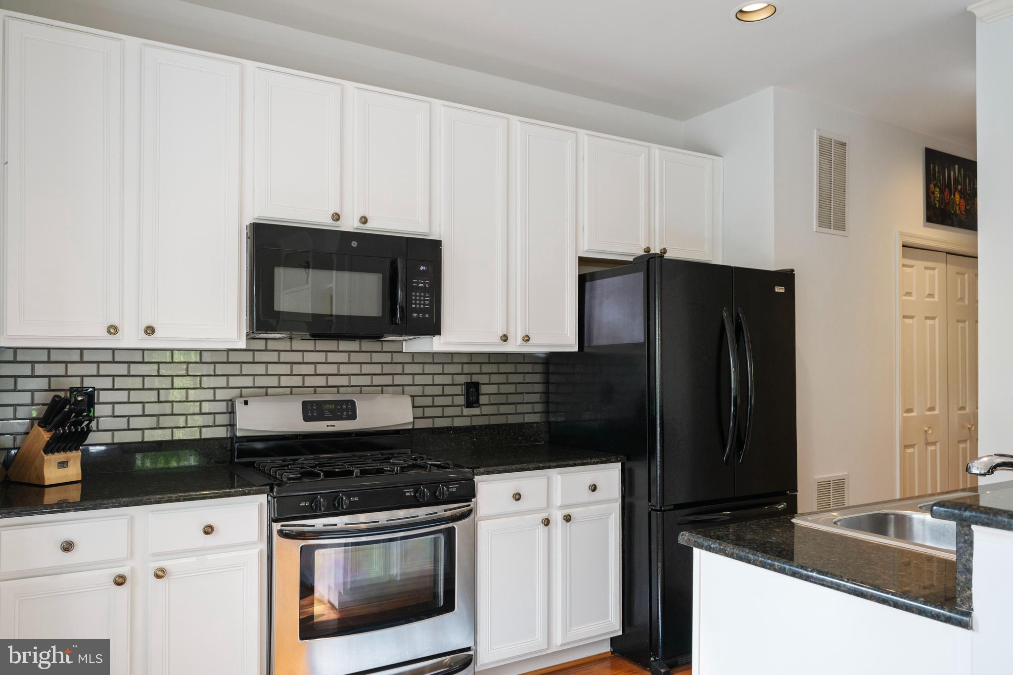 45827 Colonnade TERRACE