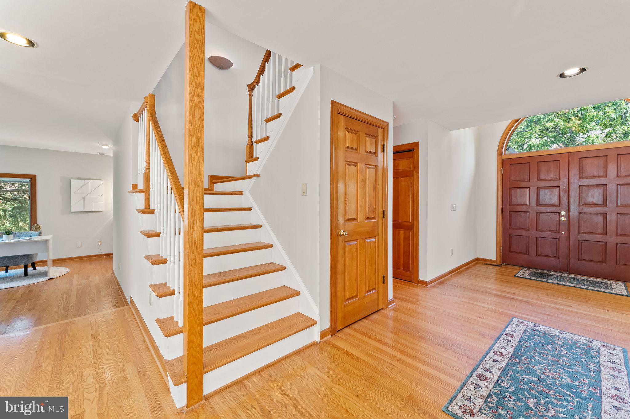519 Fortress CIRCLE SE