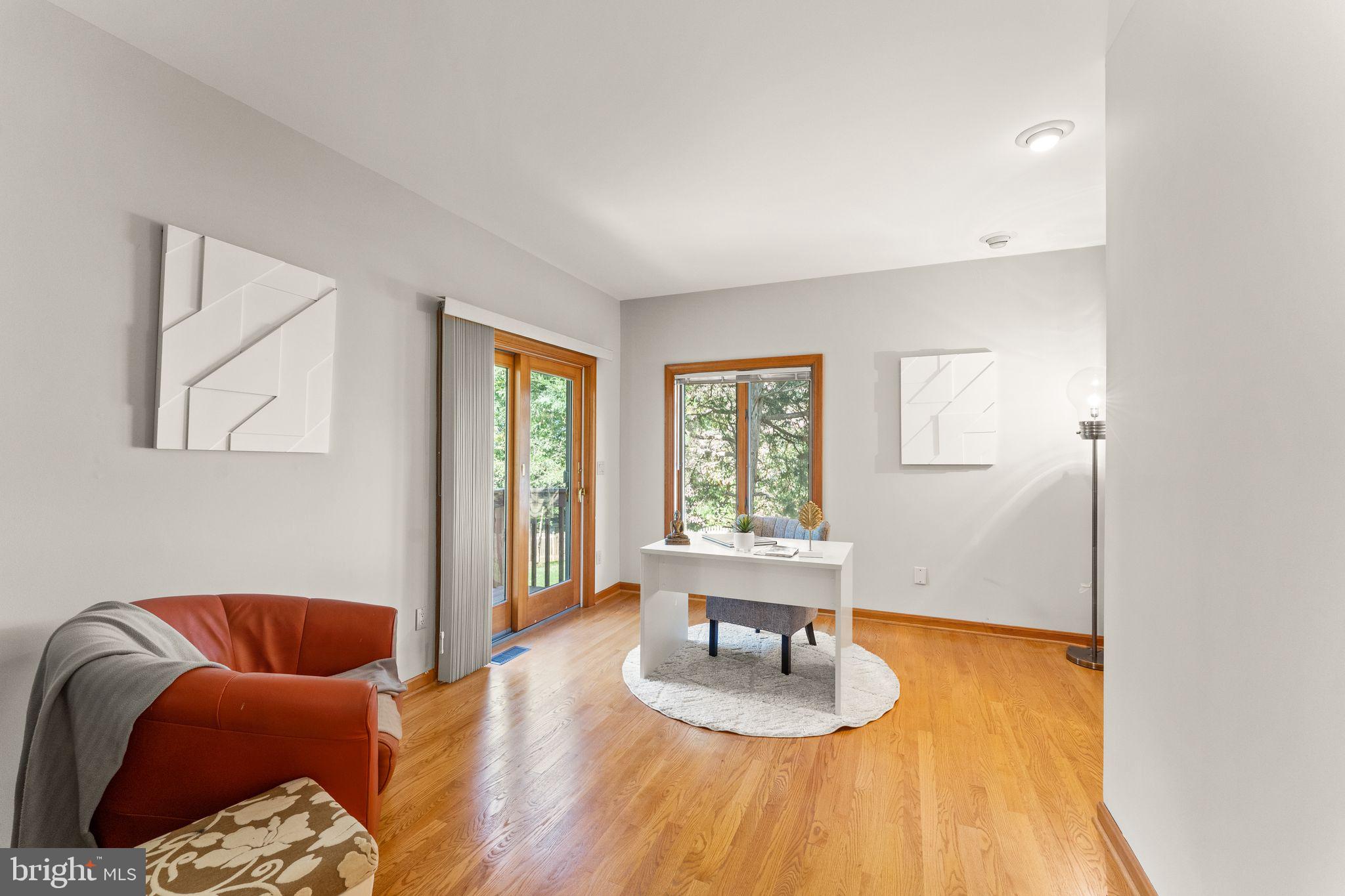 519 Fortress CIRCLE SE