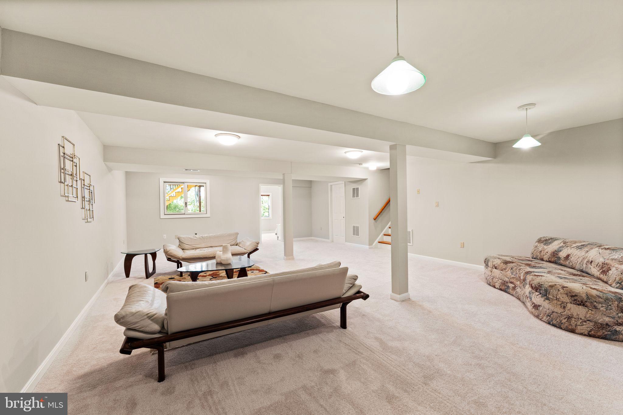 519 Fortress CIRCLE SE