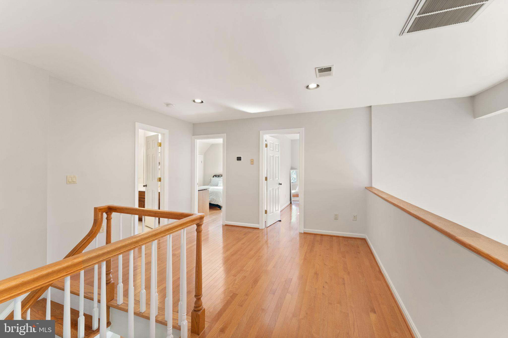 519 Fortress CIRCLE SE