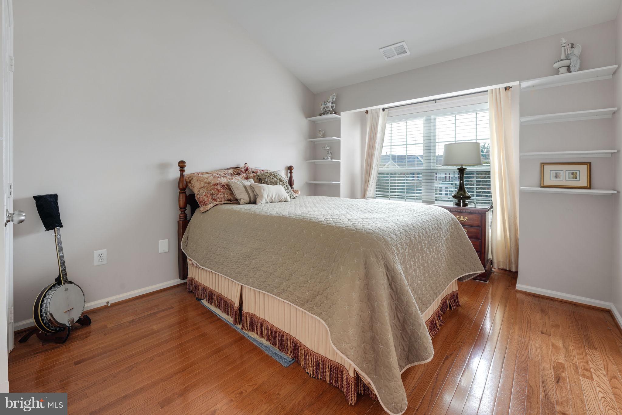 21207 Owls Nest SQUARE