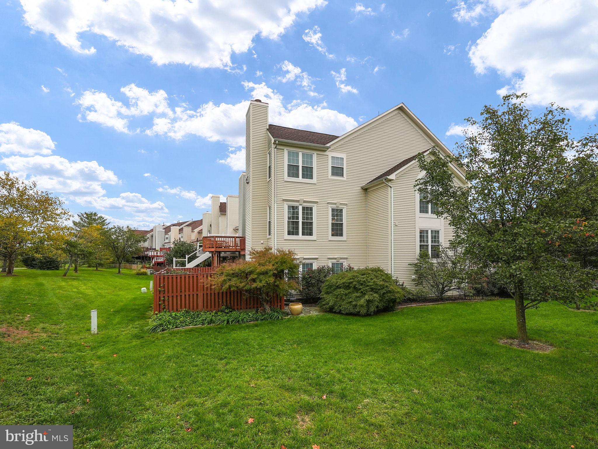 21207 Owls Nest SQUARE