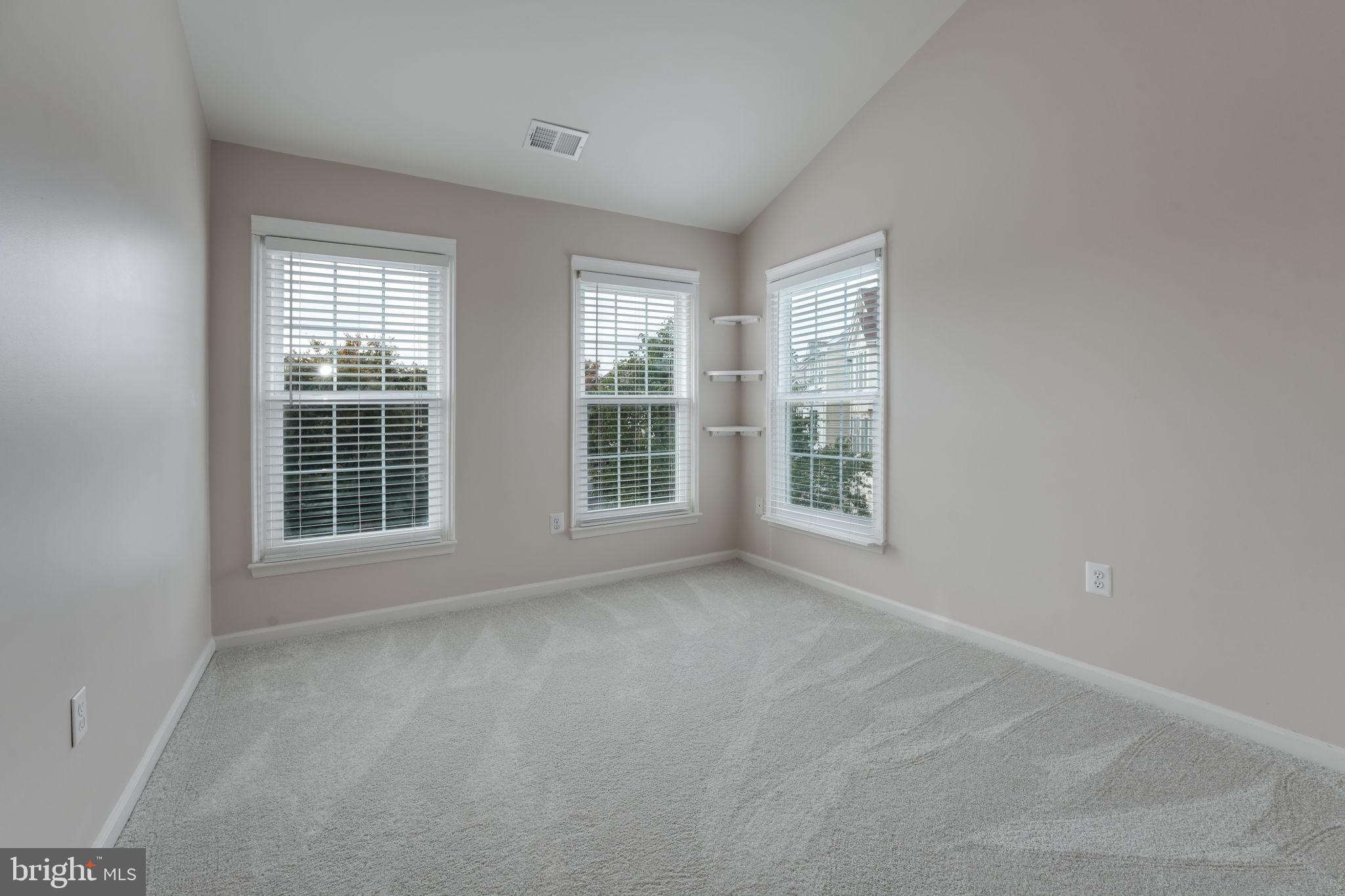 21207 Owls Nest SQUARE