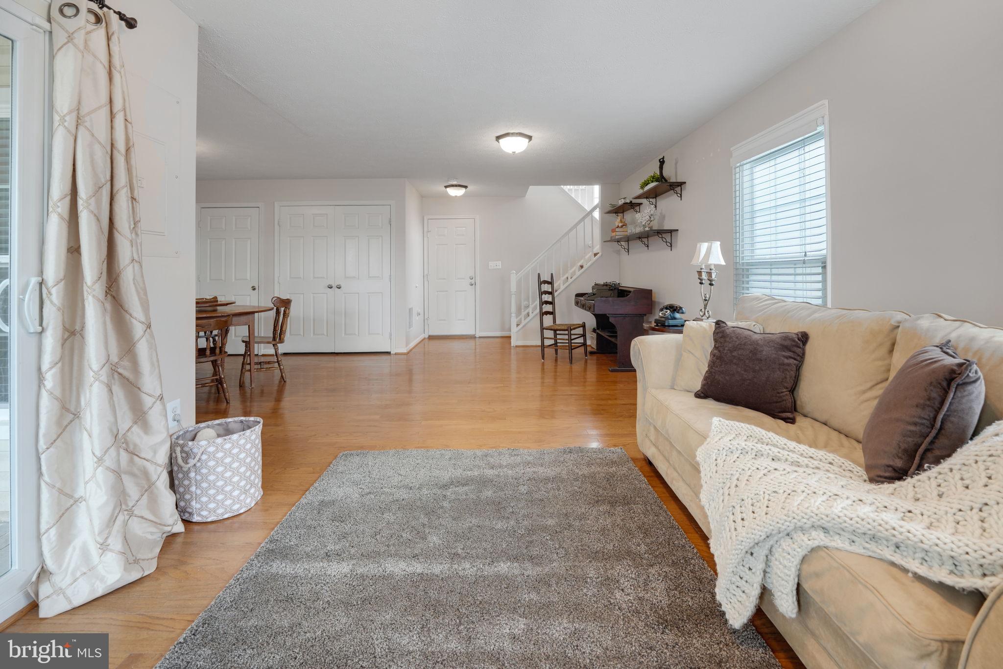 21207 Owls Nest SQUARE