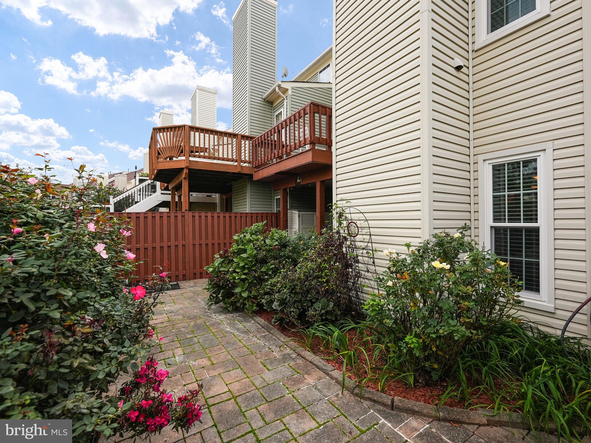 21207 Owls Nest SQUARE