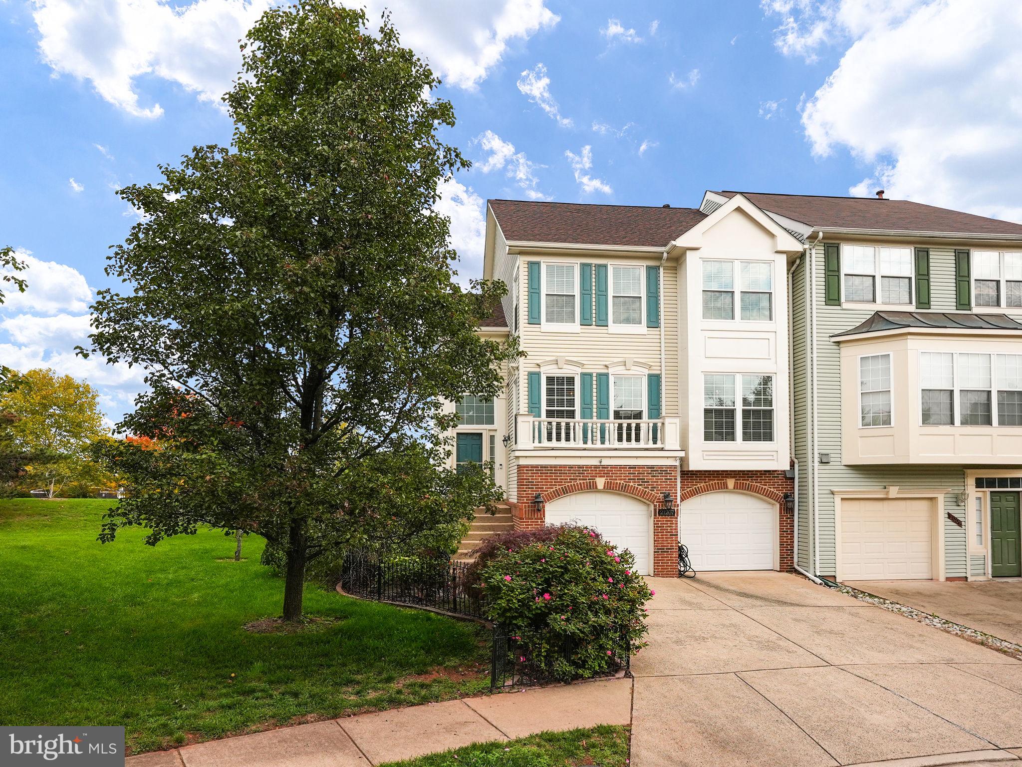 21207 Owls Nest SQUARE