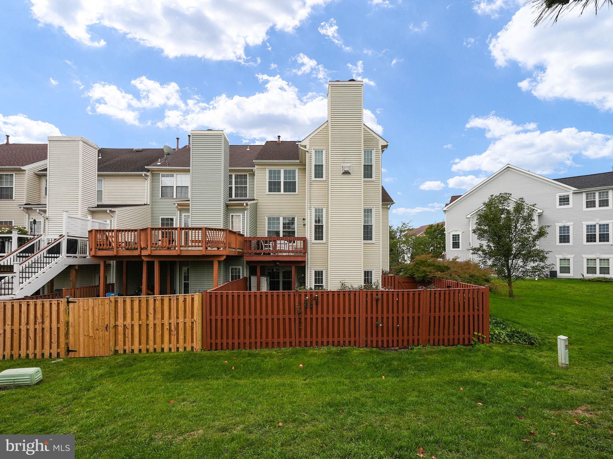 21207 Owls Nest SQUARE