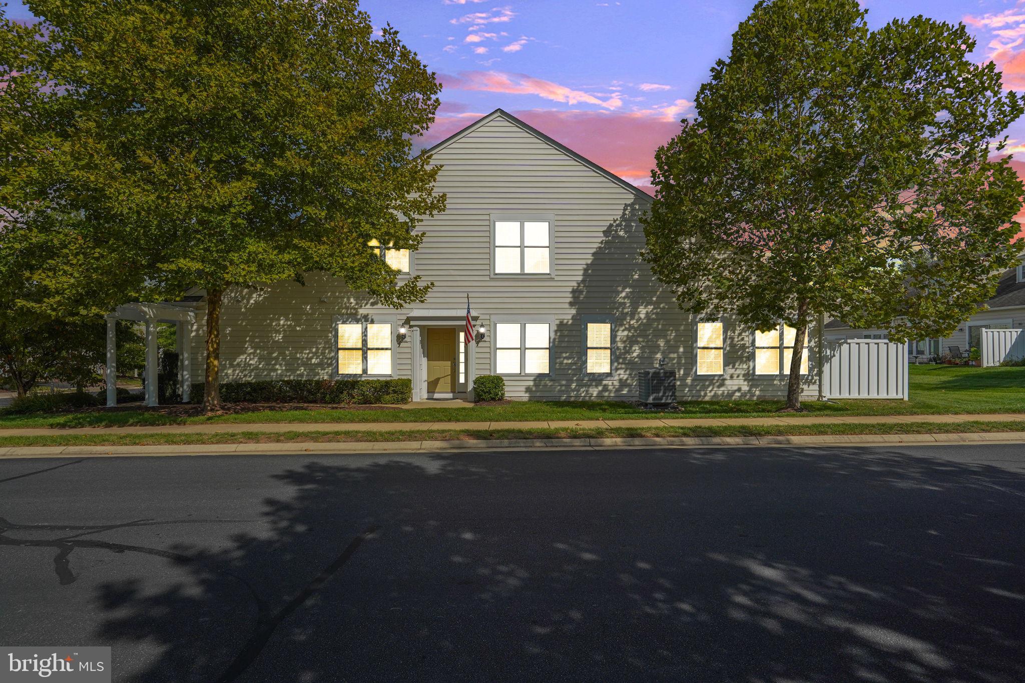 44401 Adare Manor SQUARE