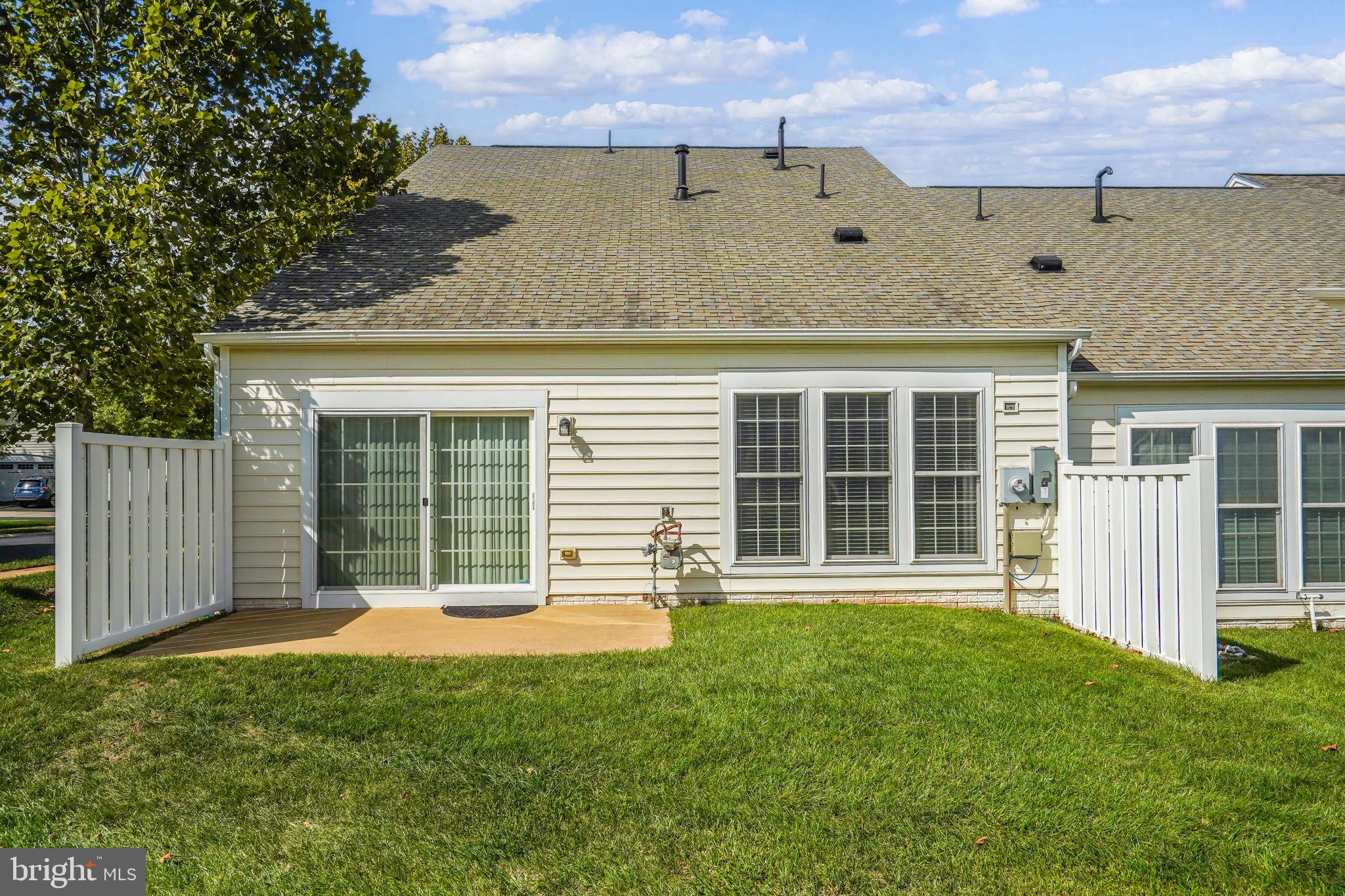 44401 Adare Manor SQUARE