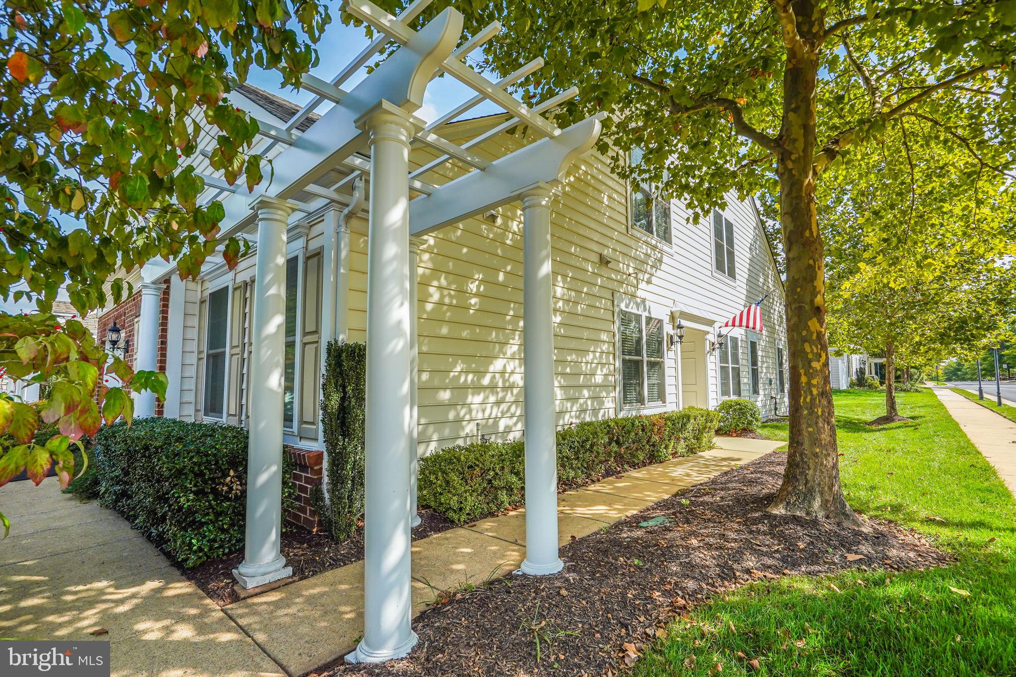 44401 Adare Manor SQUARE