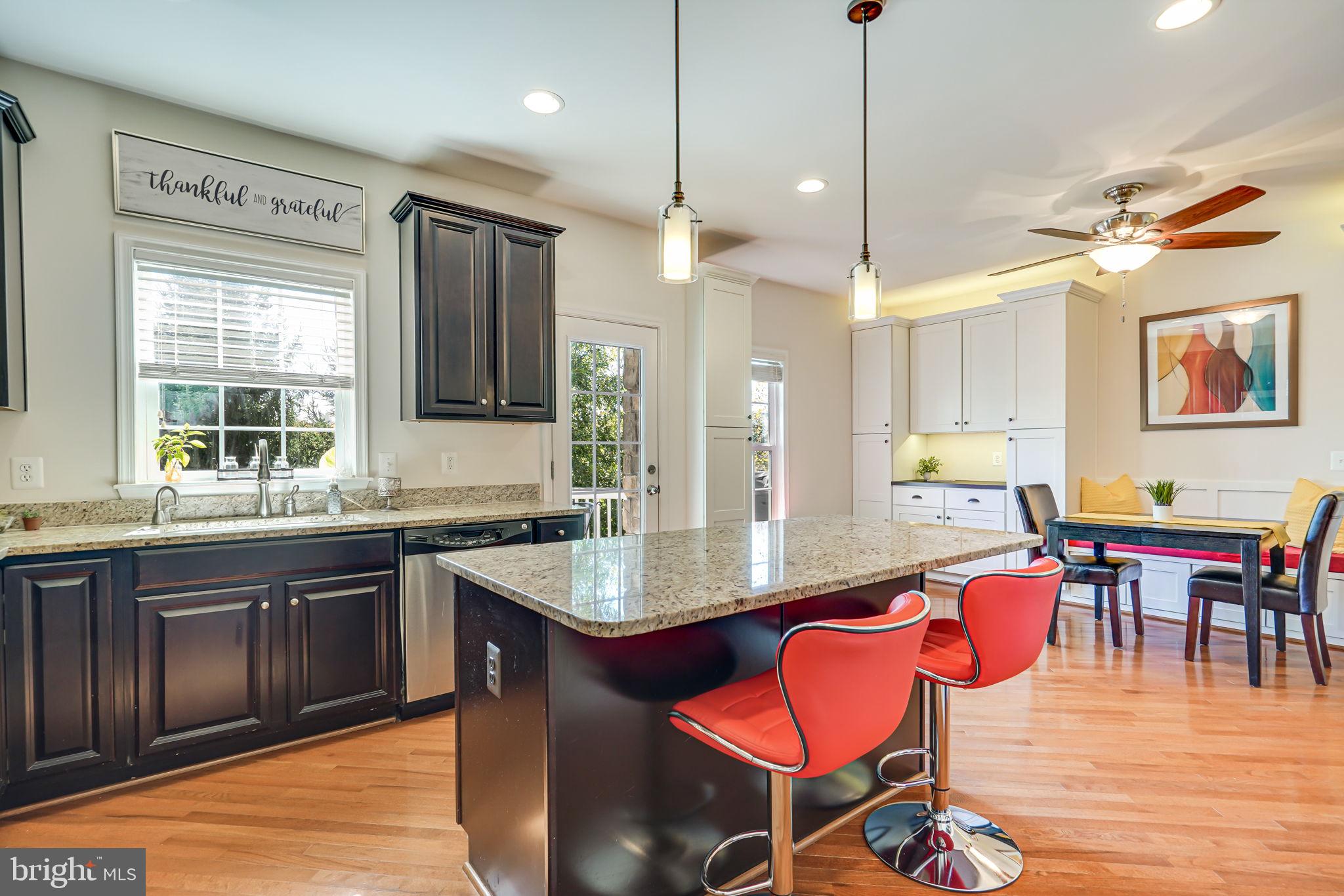 42377 Trellis SQUARE