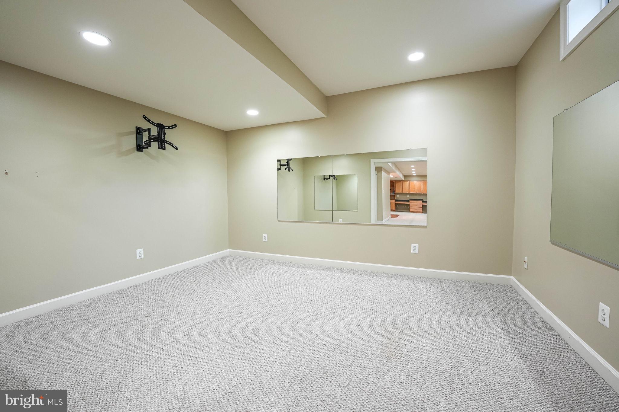 43274 Warwick Hills COURT