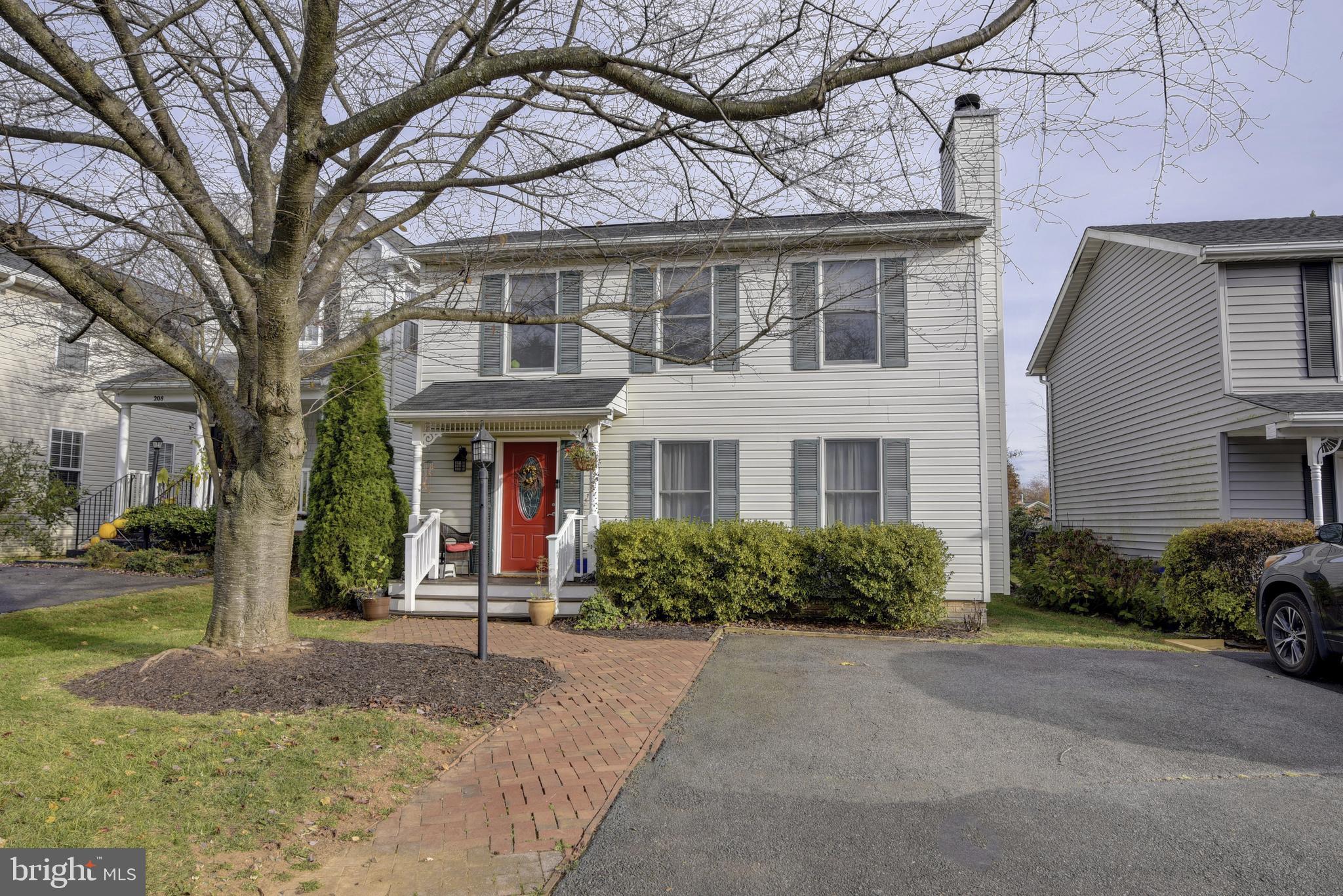 206 Pershing AVENUE NW