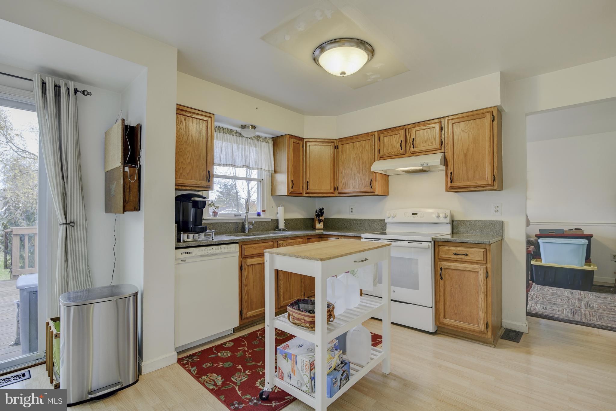 206 Pershing AVENUE NW
