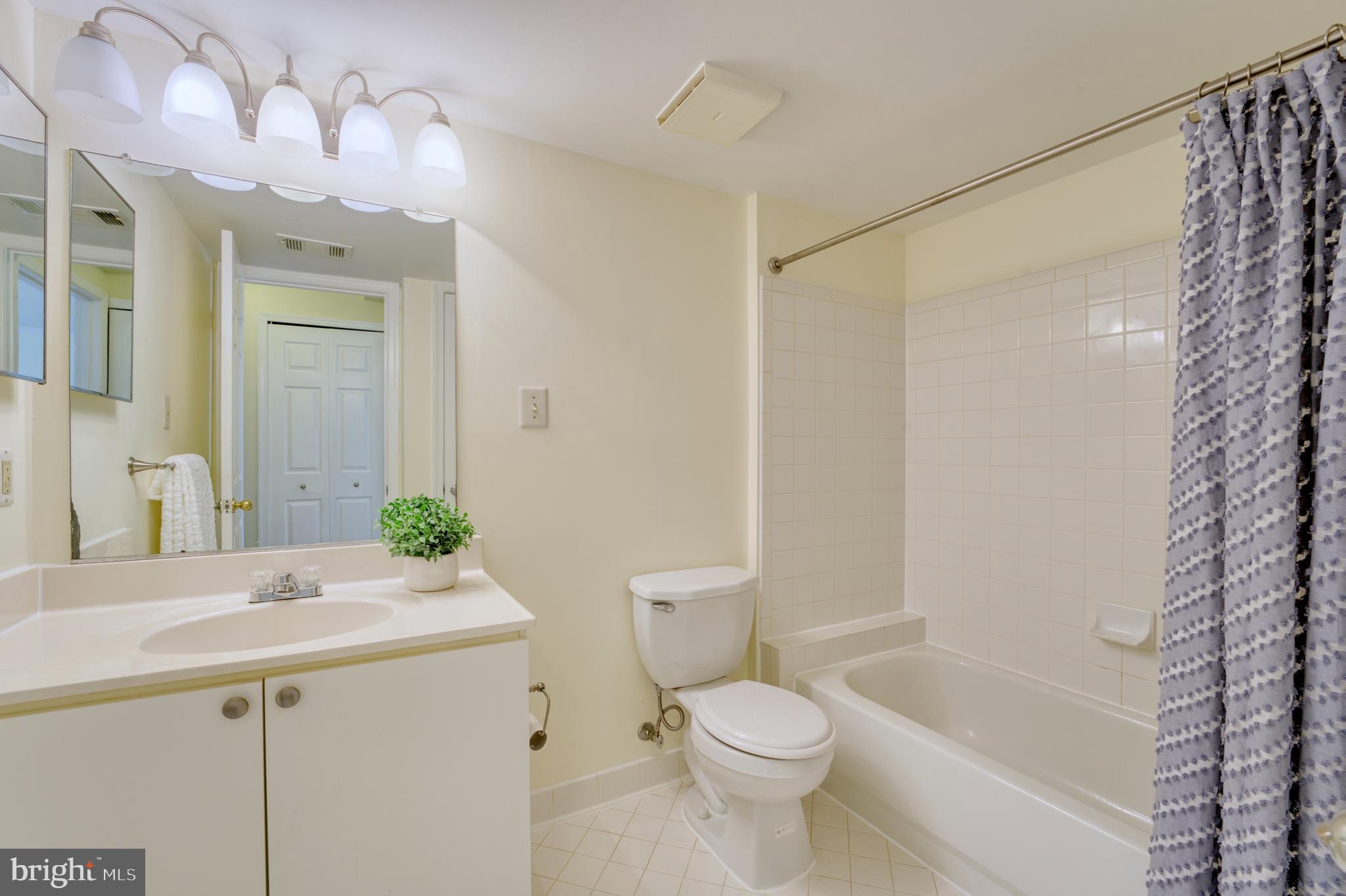 20588 Cornstalk TERRACE Unit: 101