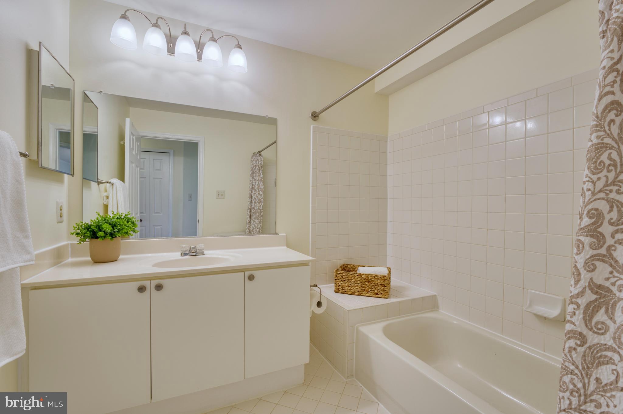 20588 Cornstalk TERRACE Unit: 101
