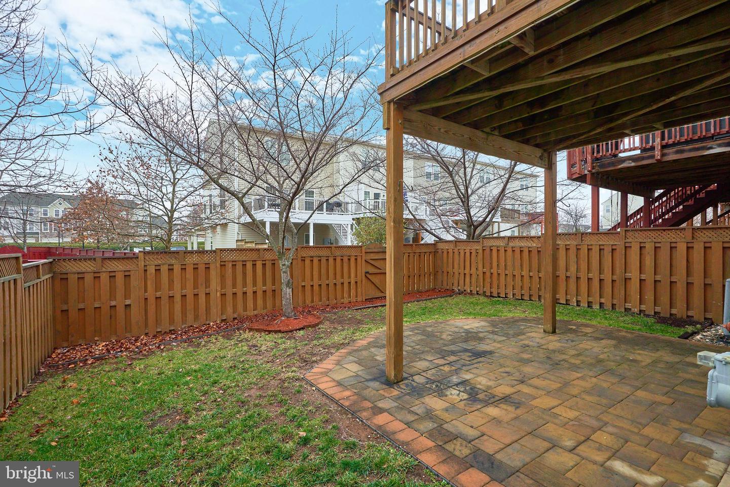 25163 Hummocky TERRACE