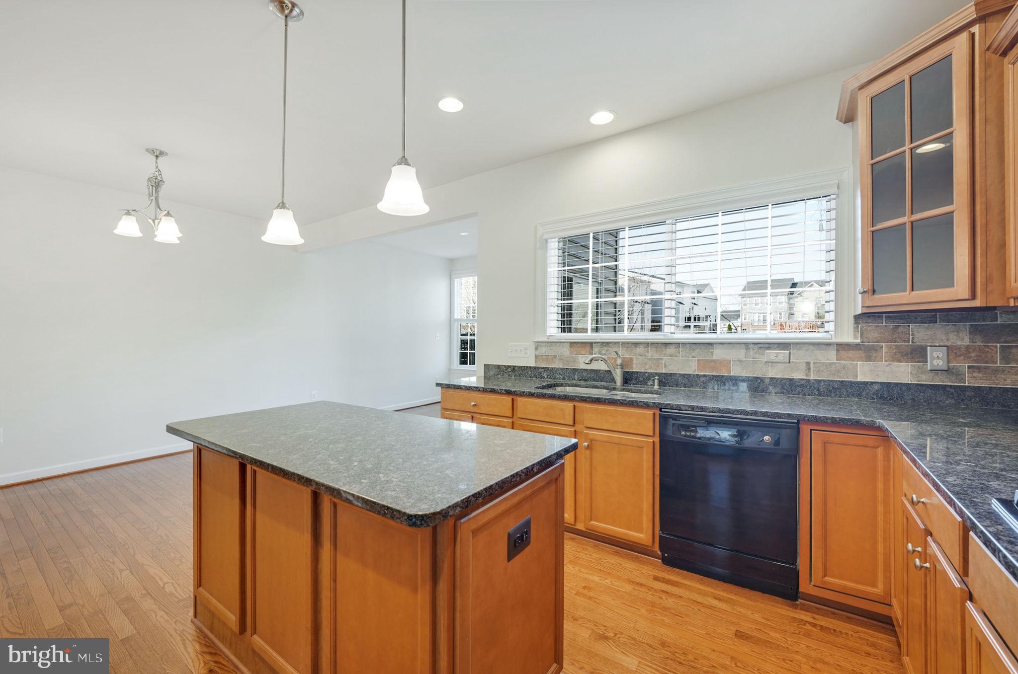 1606 Kinnaird TERRACE NE