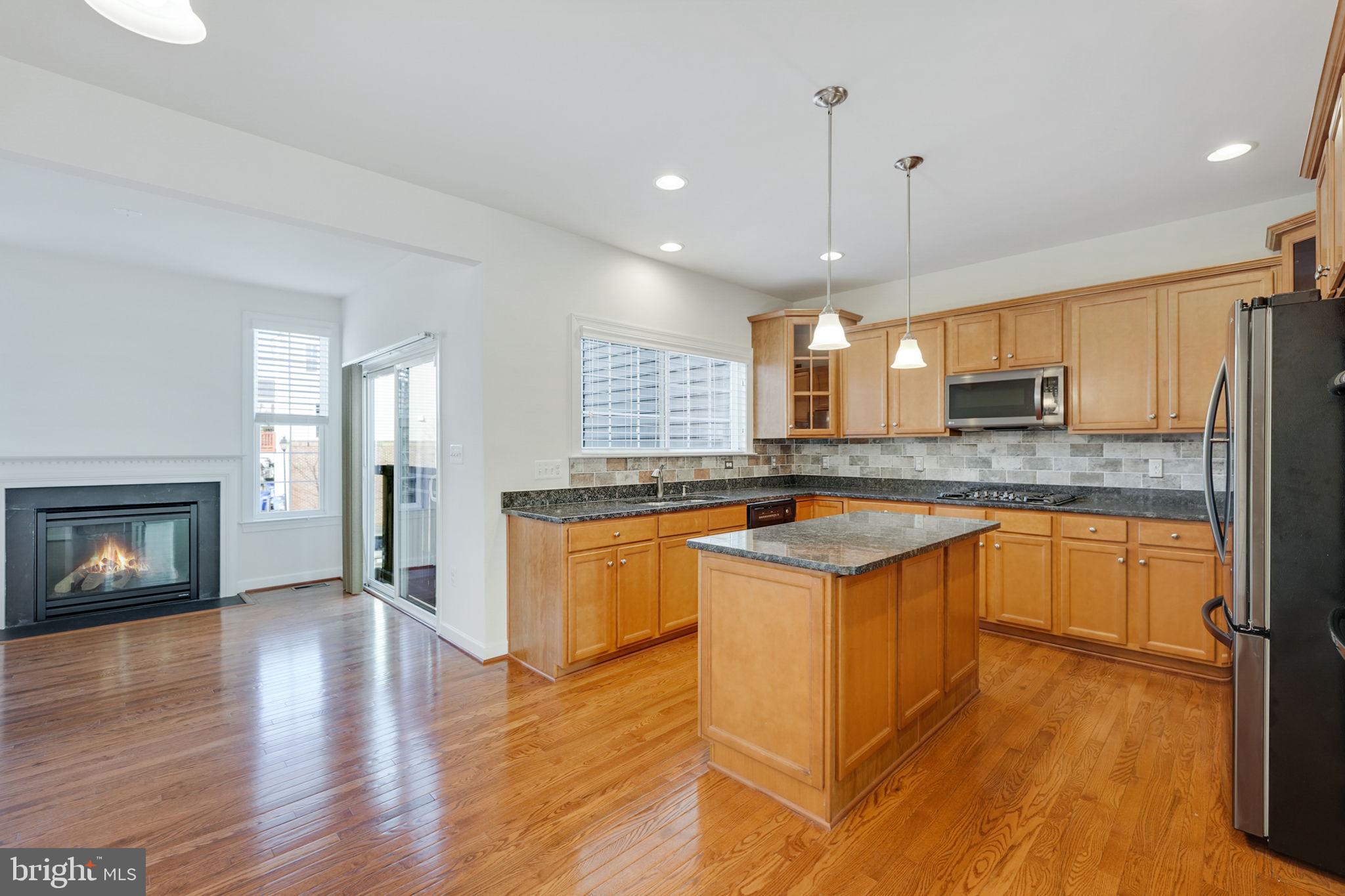 1606 Kinnaird TERRACE NE