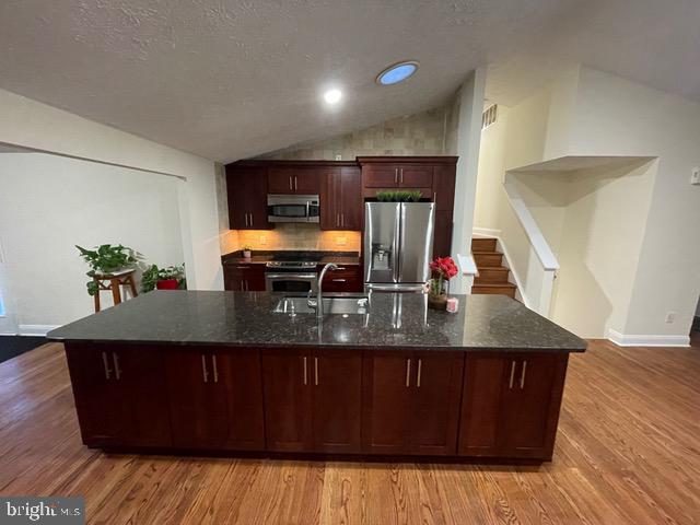 402 Kojun COURT