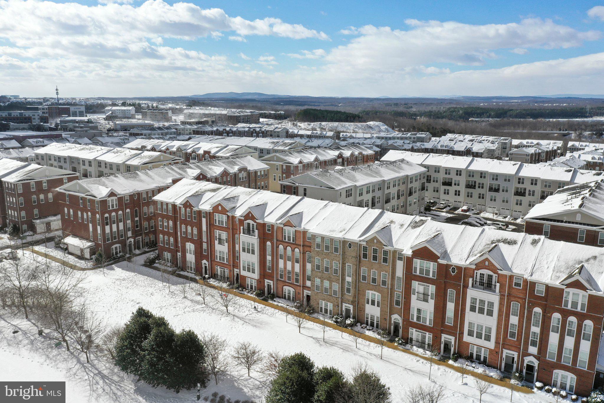 42827 Burrell SQUARE