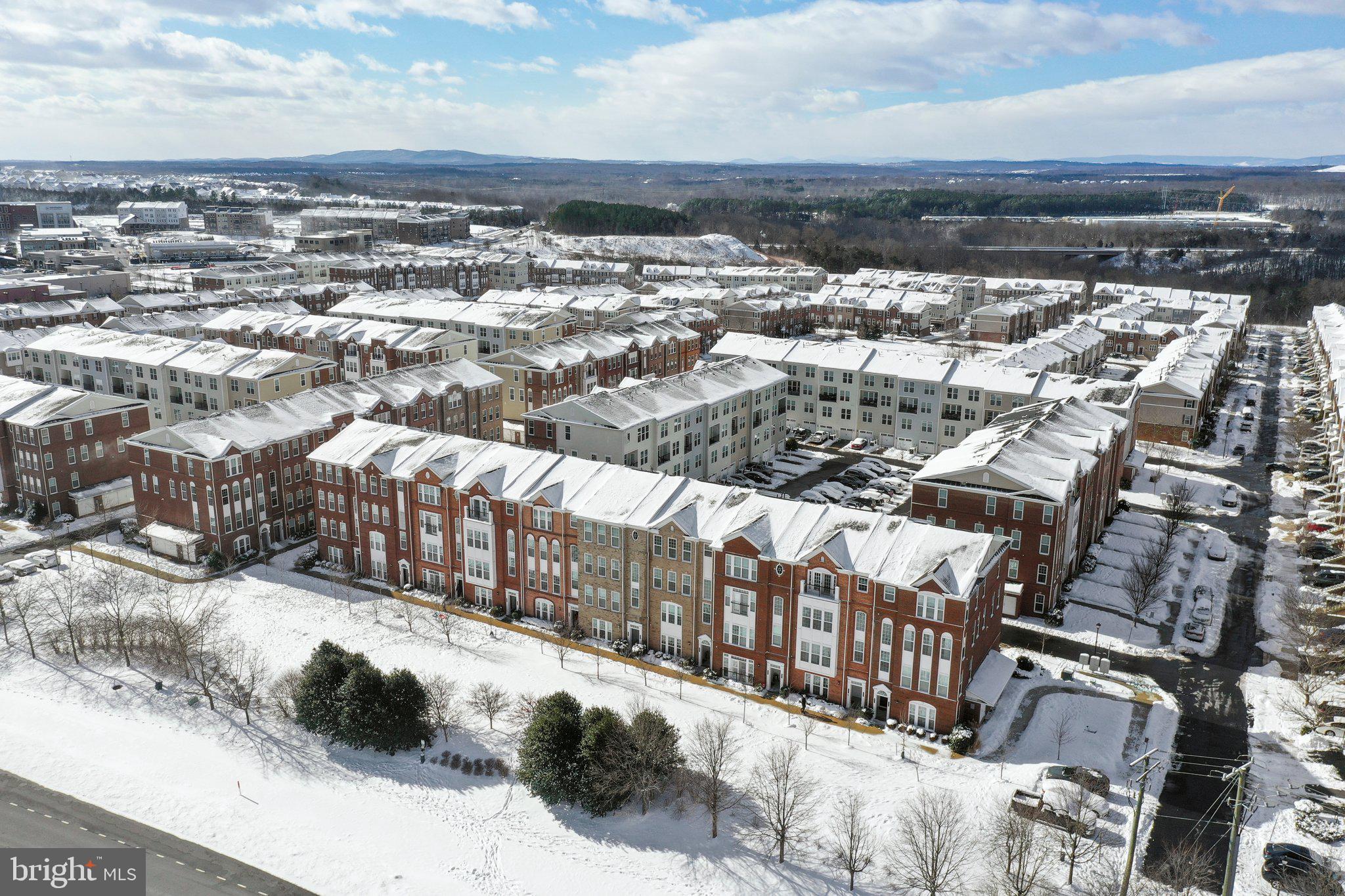 42827 Burrell SQUARE