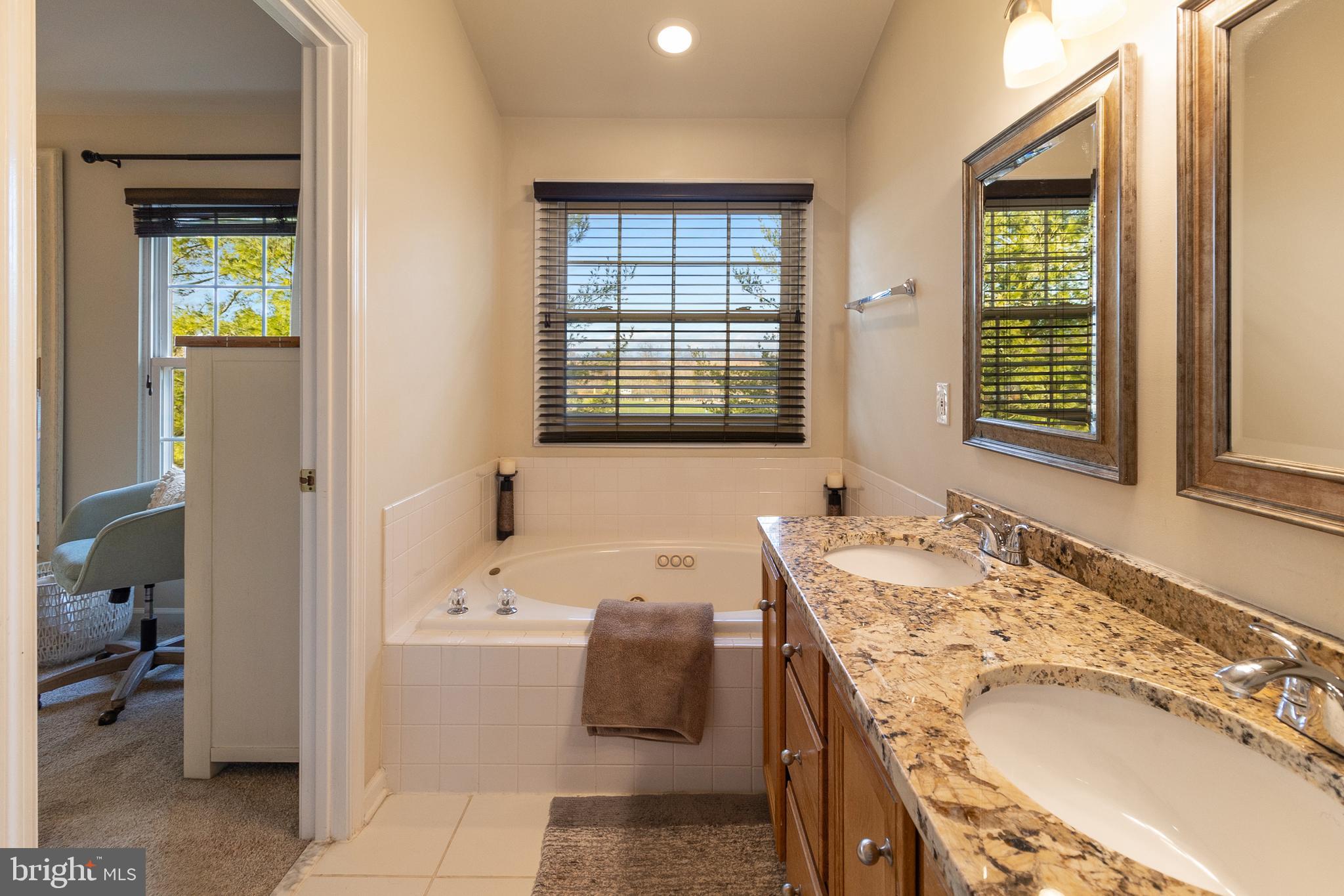 20327 Briarcliff Ter
