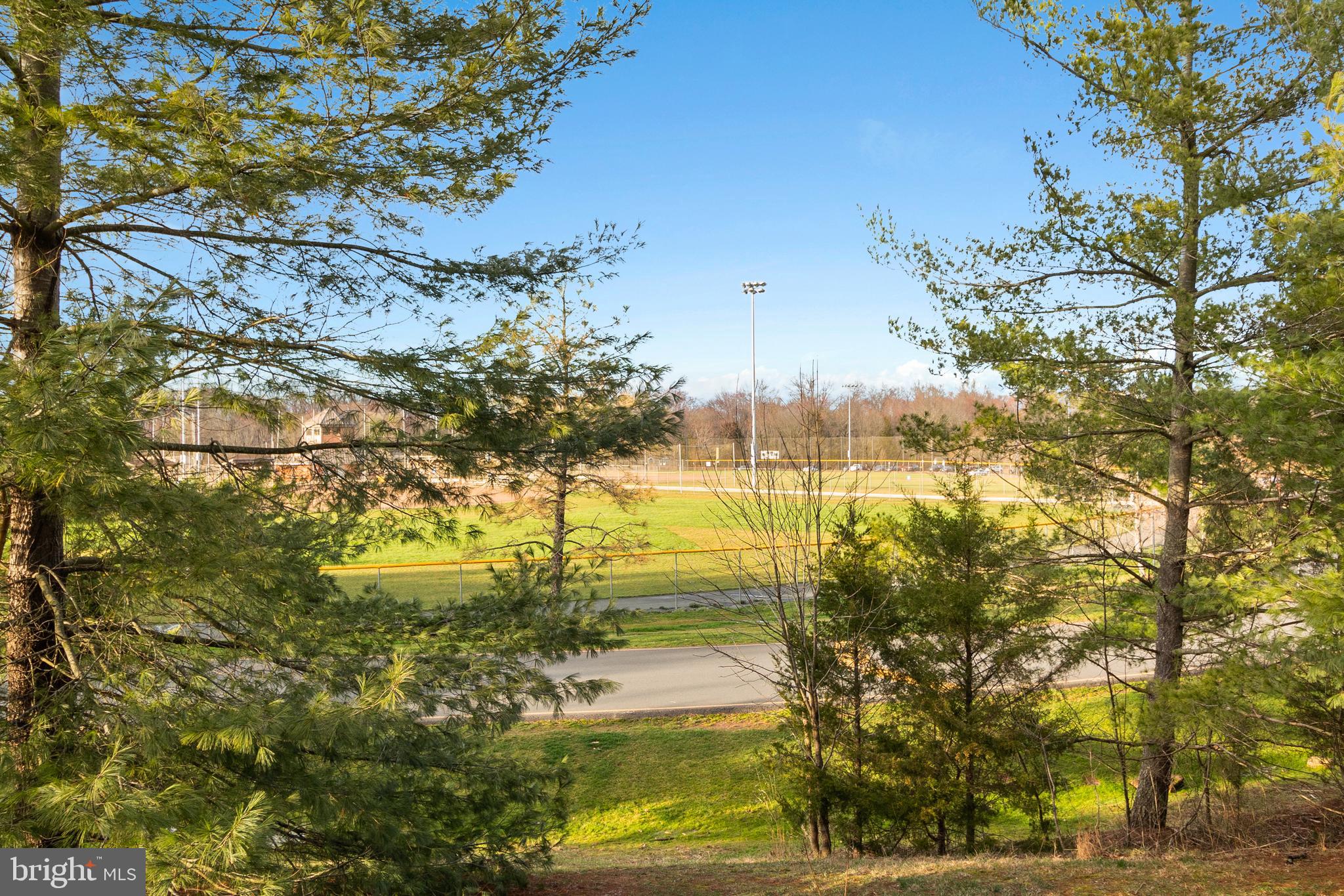 20327 Briarcliff Ter
