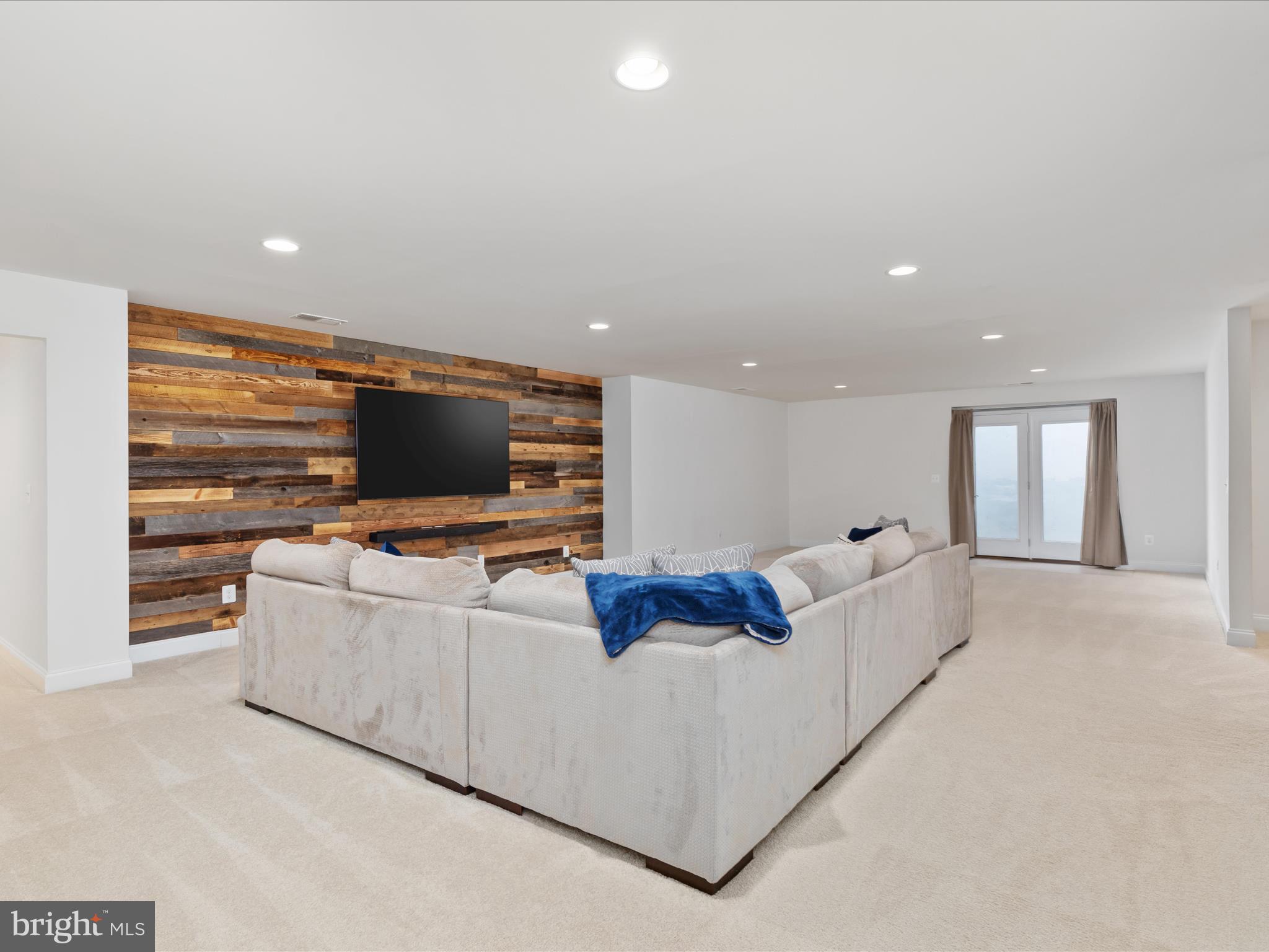 41569 White Yarrow Ct