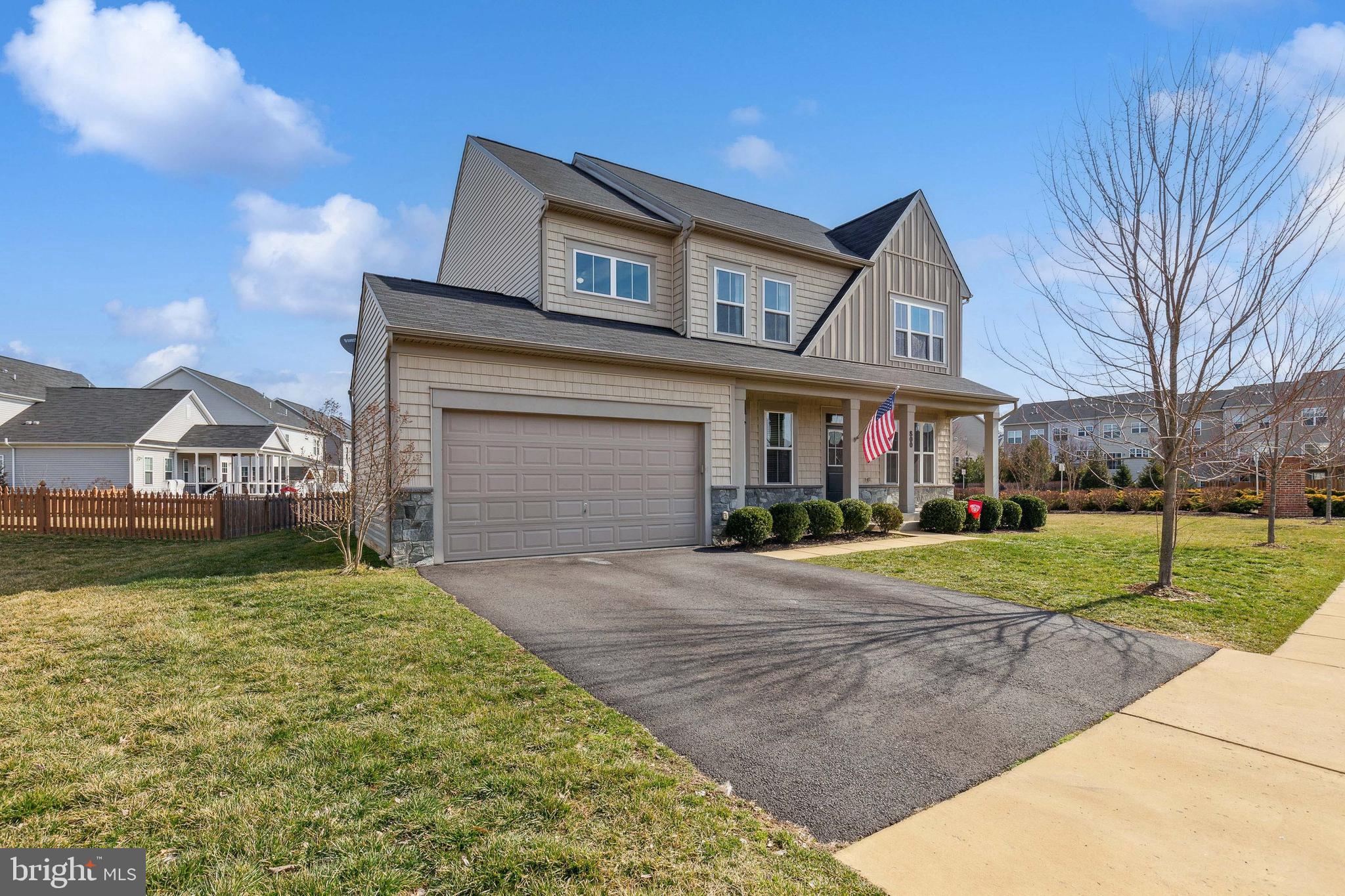 800 Dunraven Way