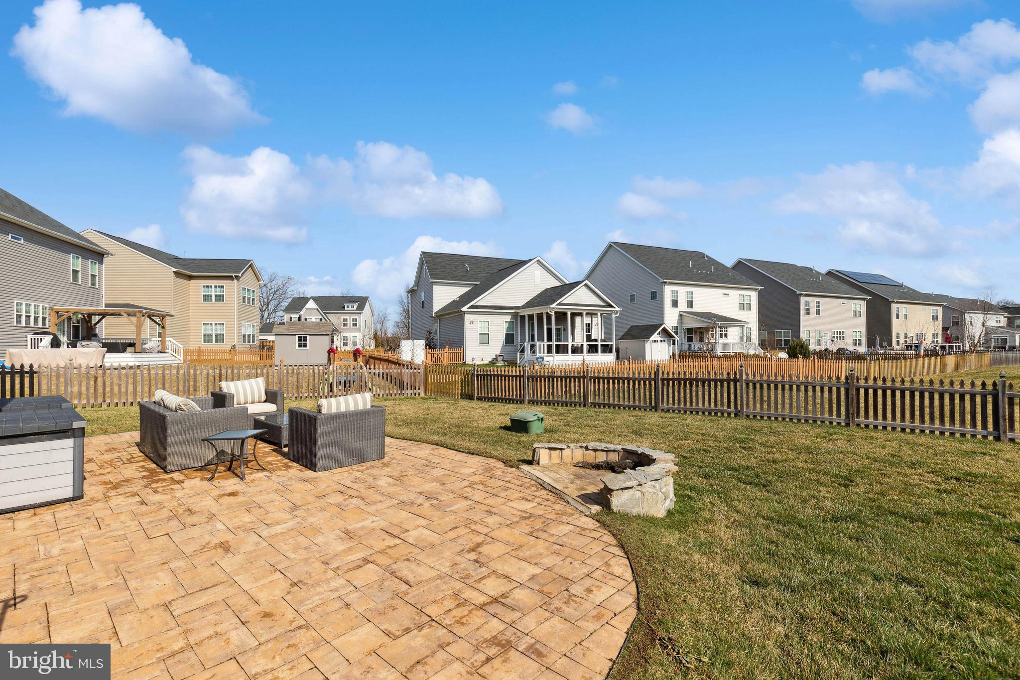 800 Dunraven Way