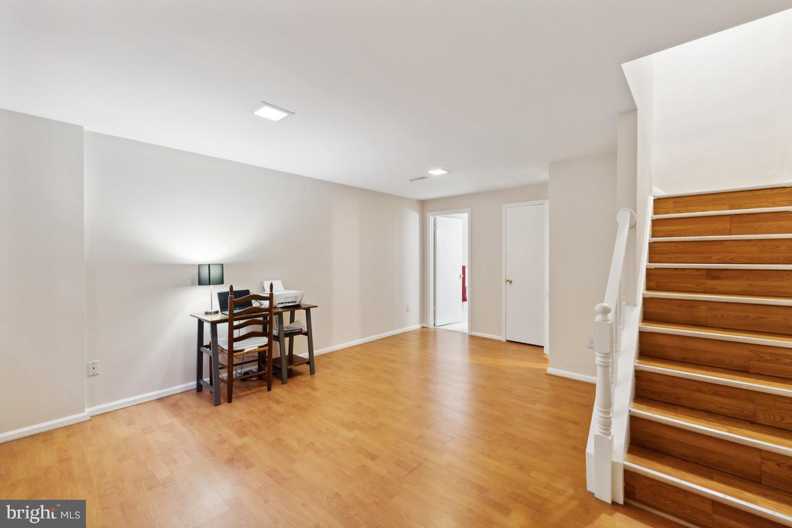 10 Southall Ct