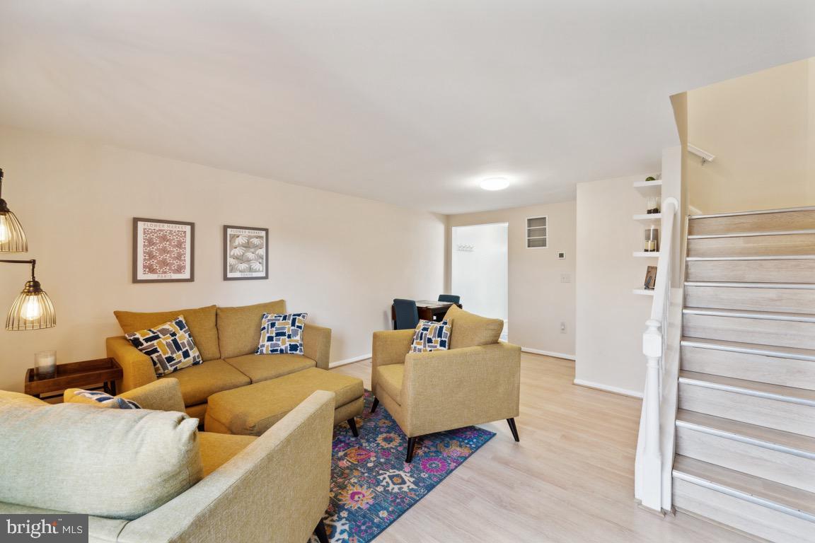 10 Southall Ct