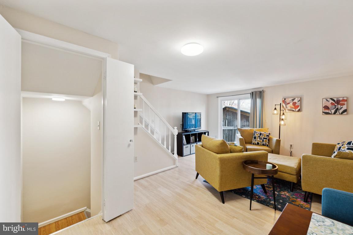 10 Southall Ct