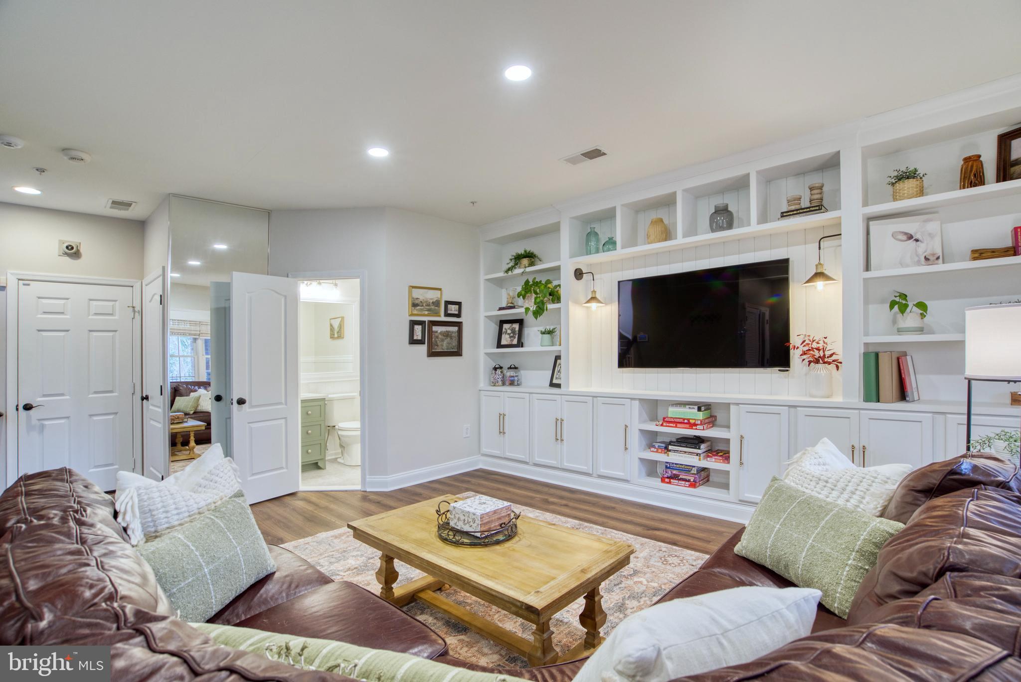 18505 Bear Creek Ter