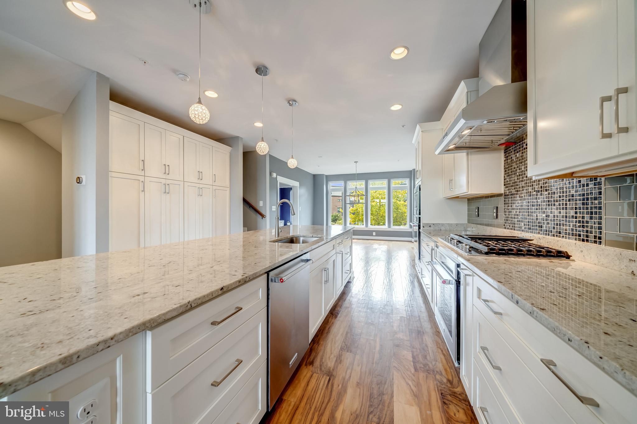 42398 Willow Creek