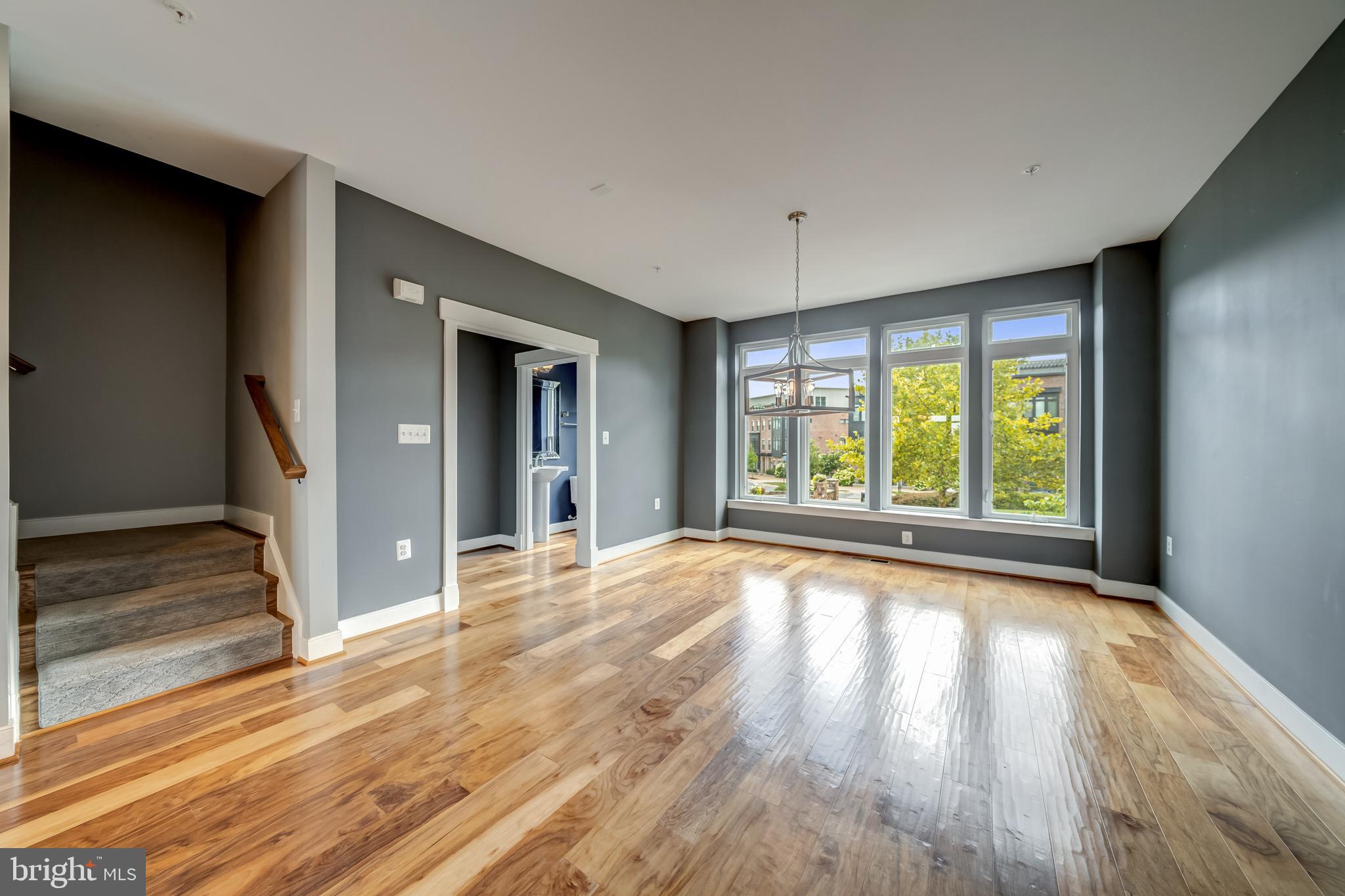42398 Willow Creek
