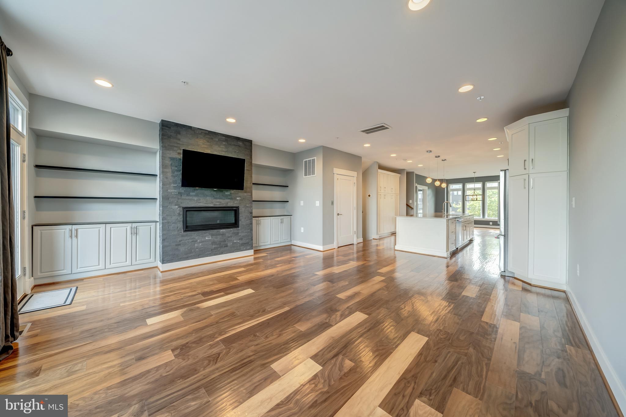 42398 Willow Creek