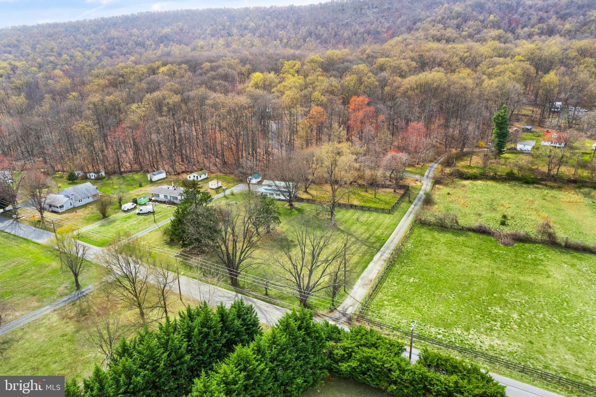 13757 MOUNTAIN ROAD