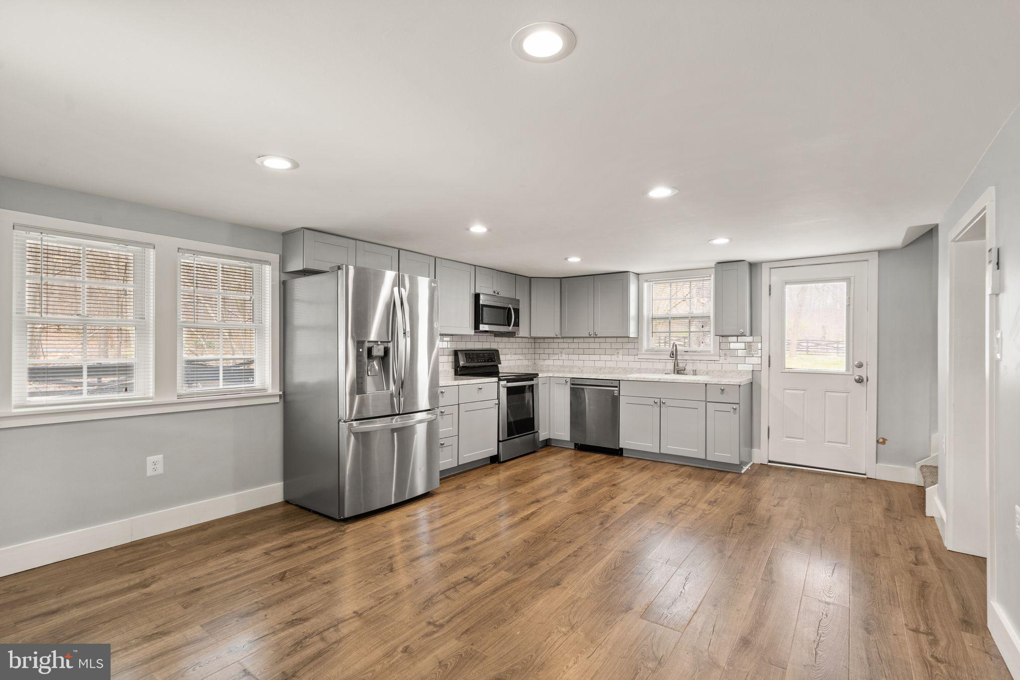13757 MOUNTAIN ROAD