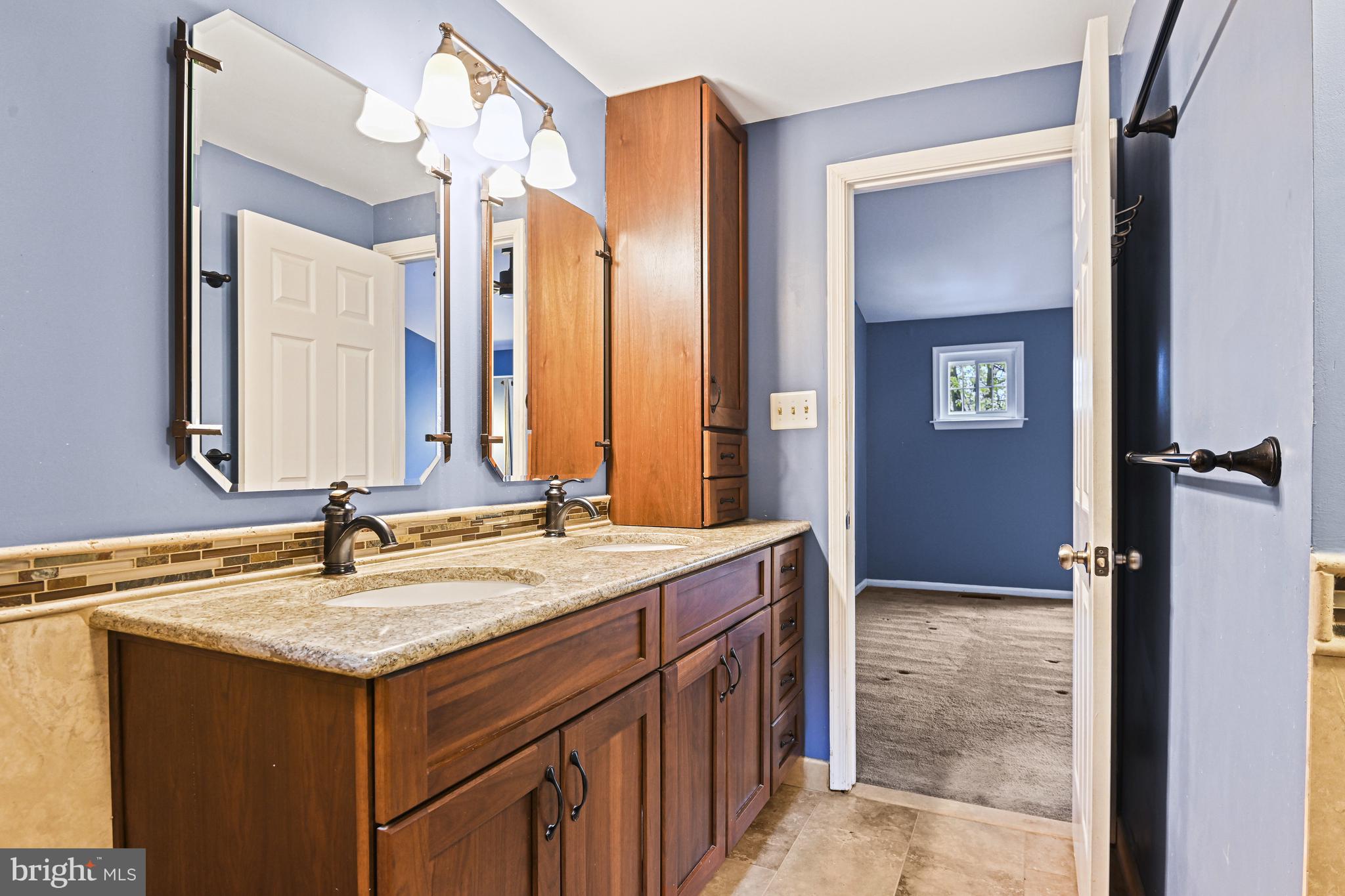 21173 Wildflower Sq