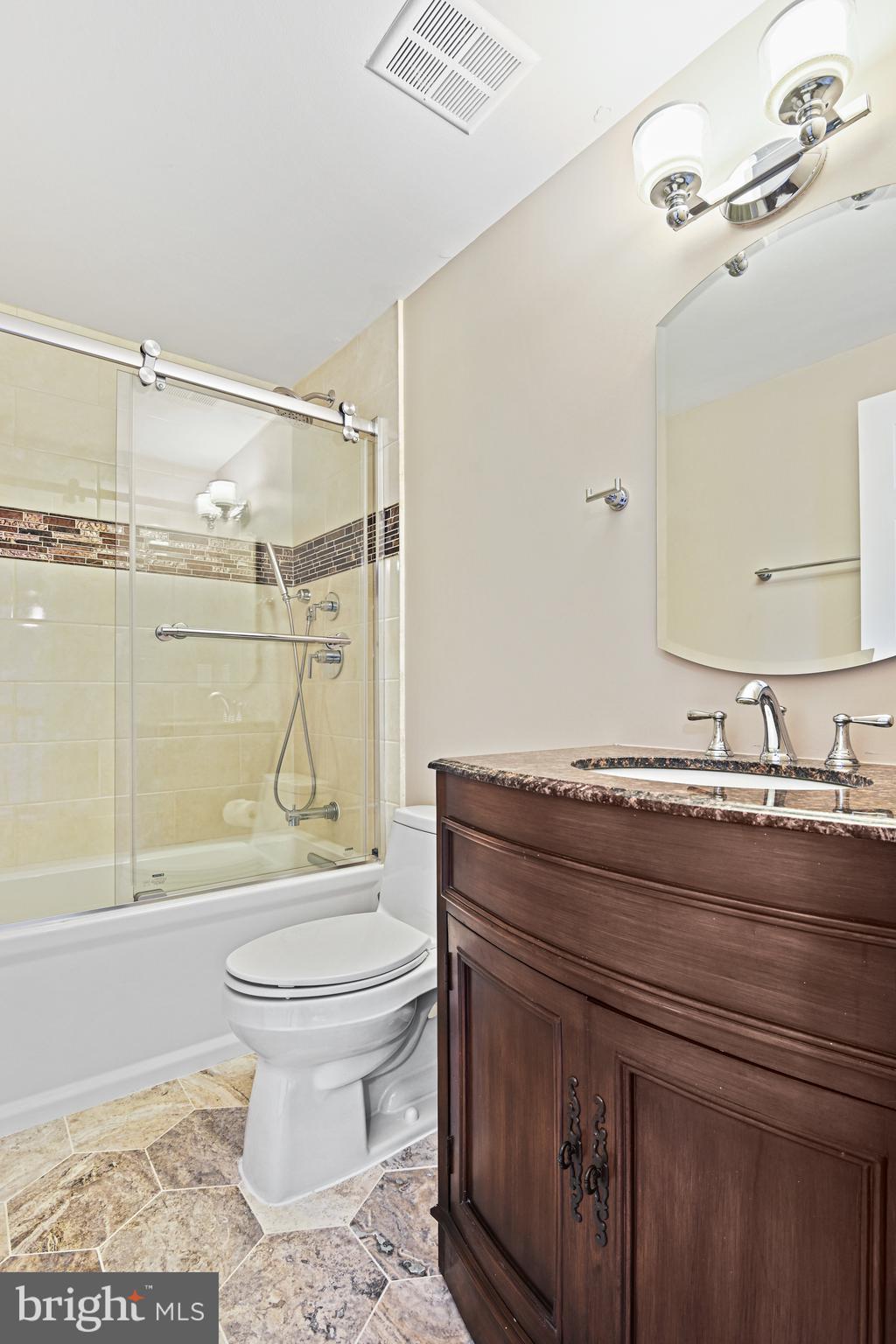 21173 Wildflower Sq